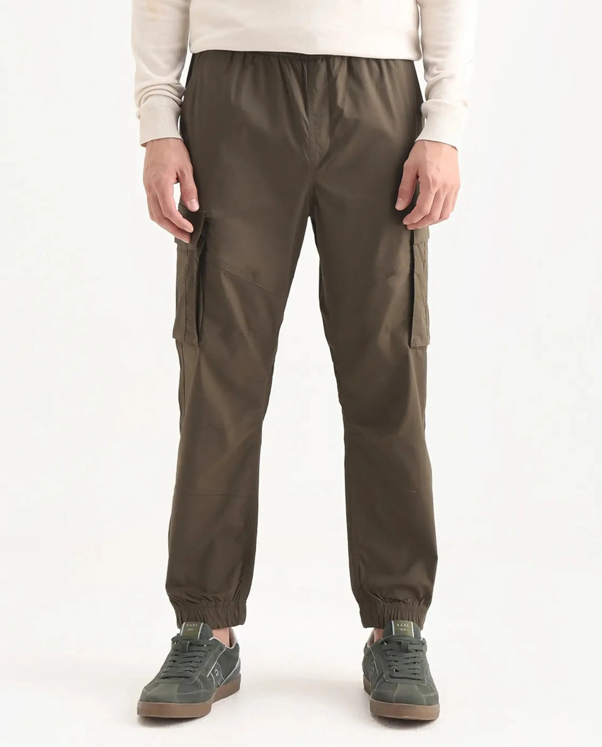 Rare Rabbit Men's Korb Olive Cotton Blend Plain Relaxed Fit Trouser - Image 9