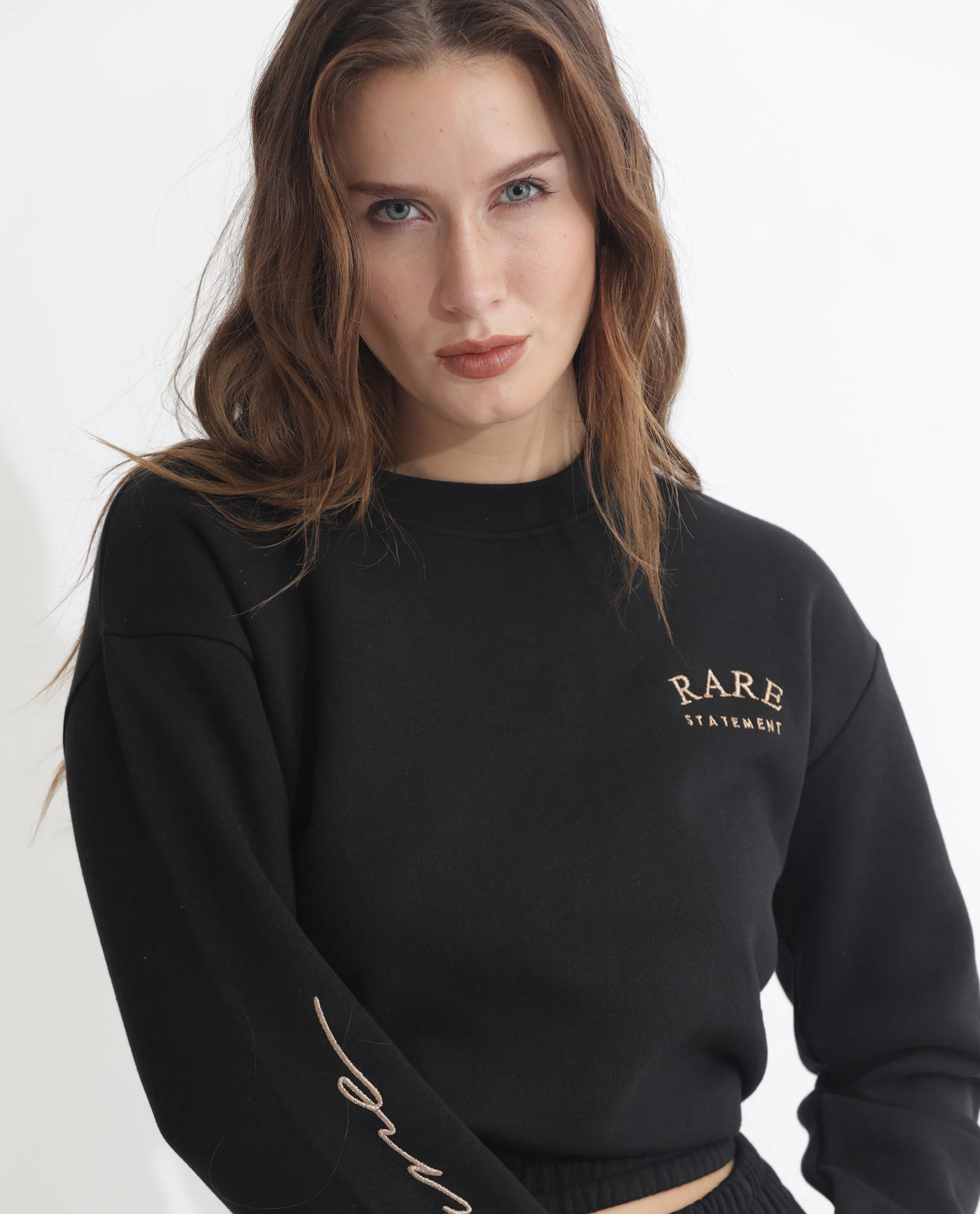 Rareism Women's Krok Black Polyester Blend Crew Neck Embroidered Cuffed Sleeve Crop Regular Fit Sweatshirt - Image 4