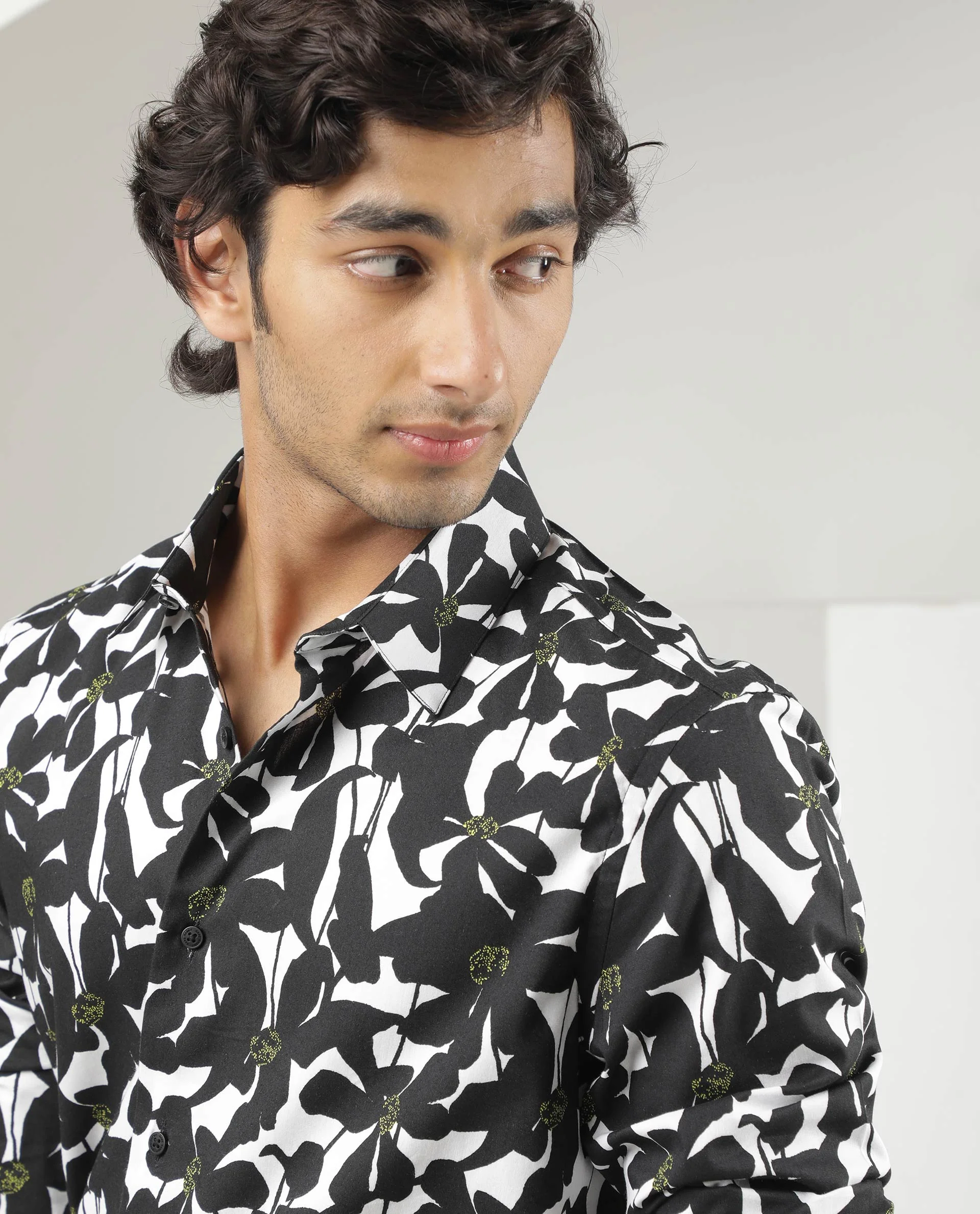 Rare Rabbit Men's Kruela Black Viscose Floral Print Regular Fit Full Sleeve Collared Shirt - Image 3