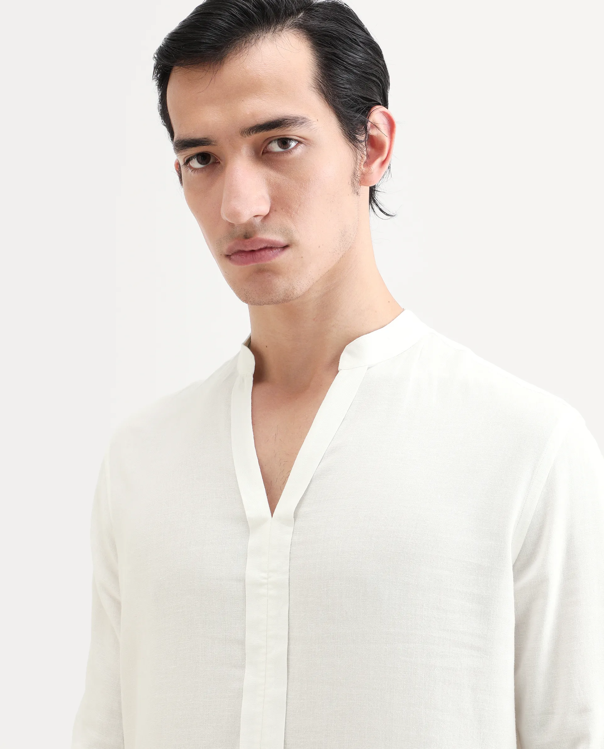 Rare Rabbit Men's Kurto-26 White Linen Blend Fabric Full Sleeve Mandarin Collar Regular Fit Plain Shirt - Image 4