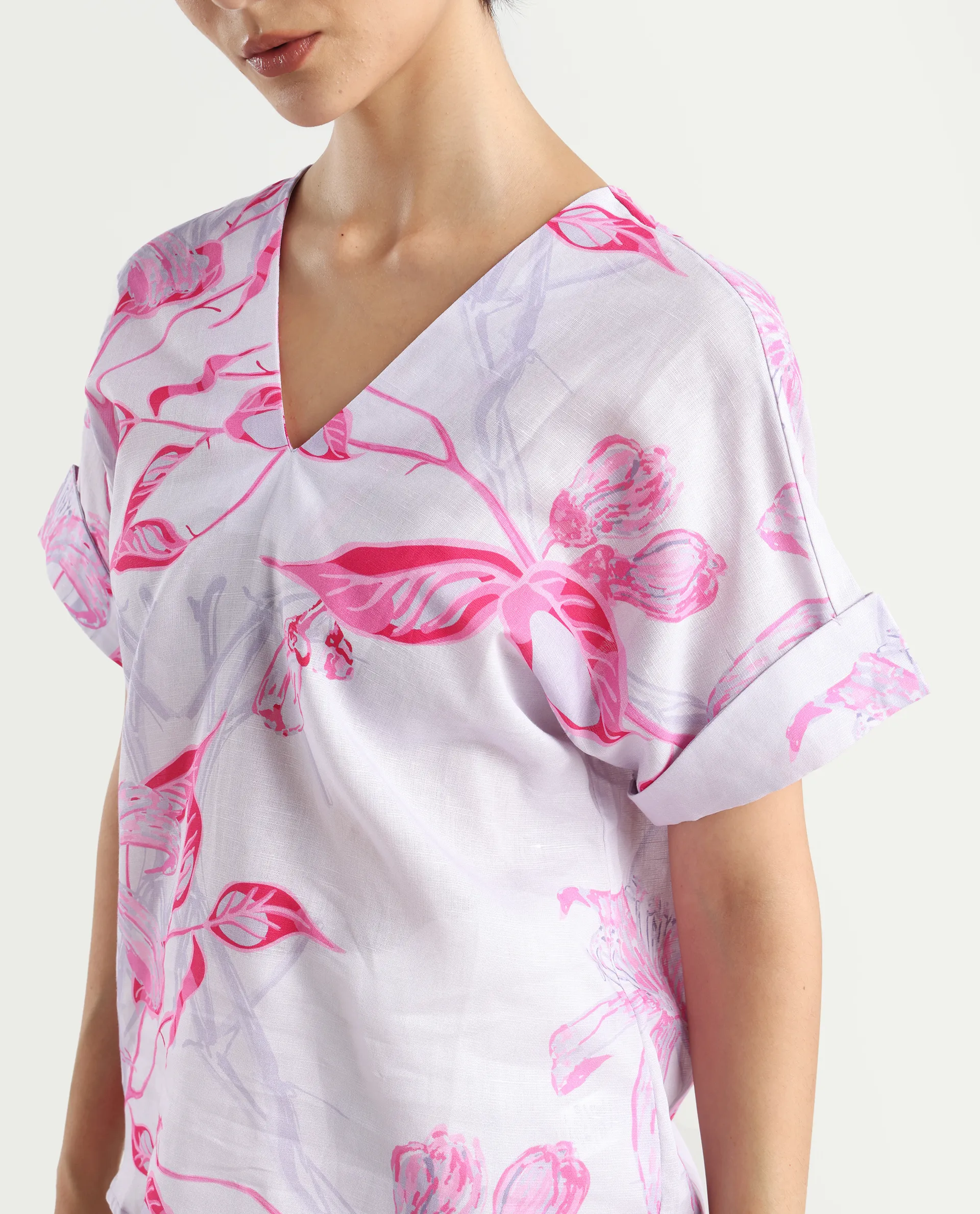 Rareism Women's Kyor Sc Dusky Purple Cotton Blend V-Neck Floral Print Extended Sleeves Regular Fit Top - Image 4