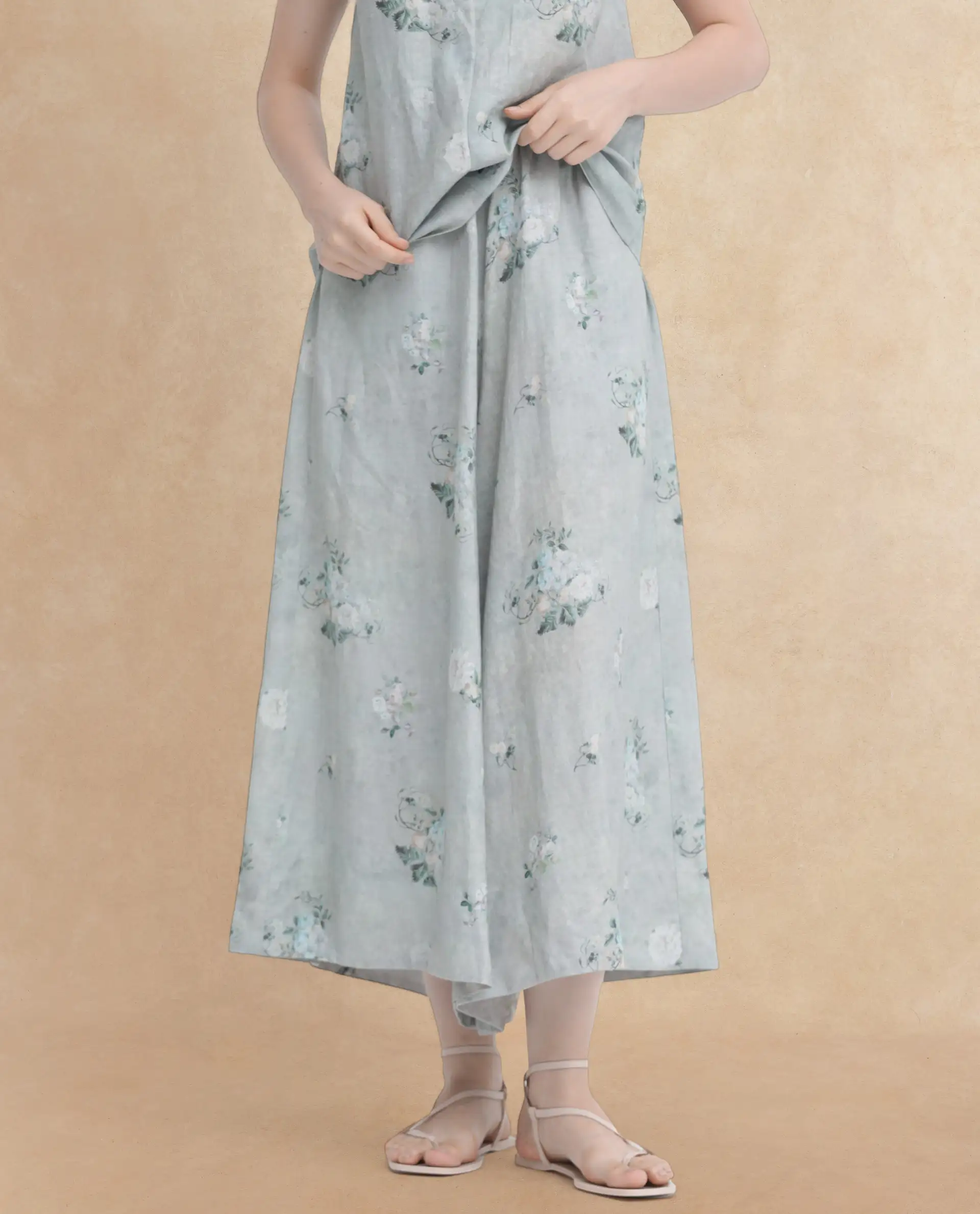 Rareism Women's Kyul-B Dusky Green Linen Floral Print Ankle Length Flared Trouser - Image 4
