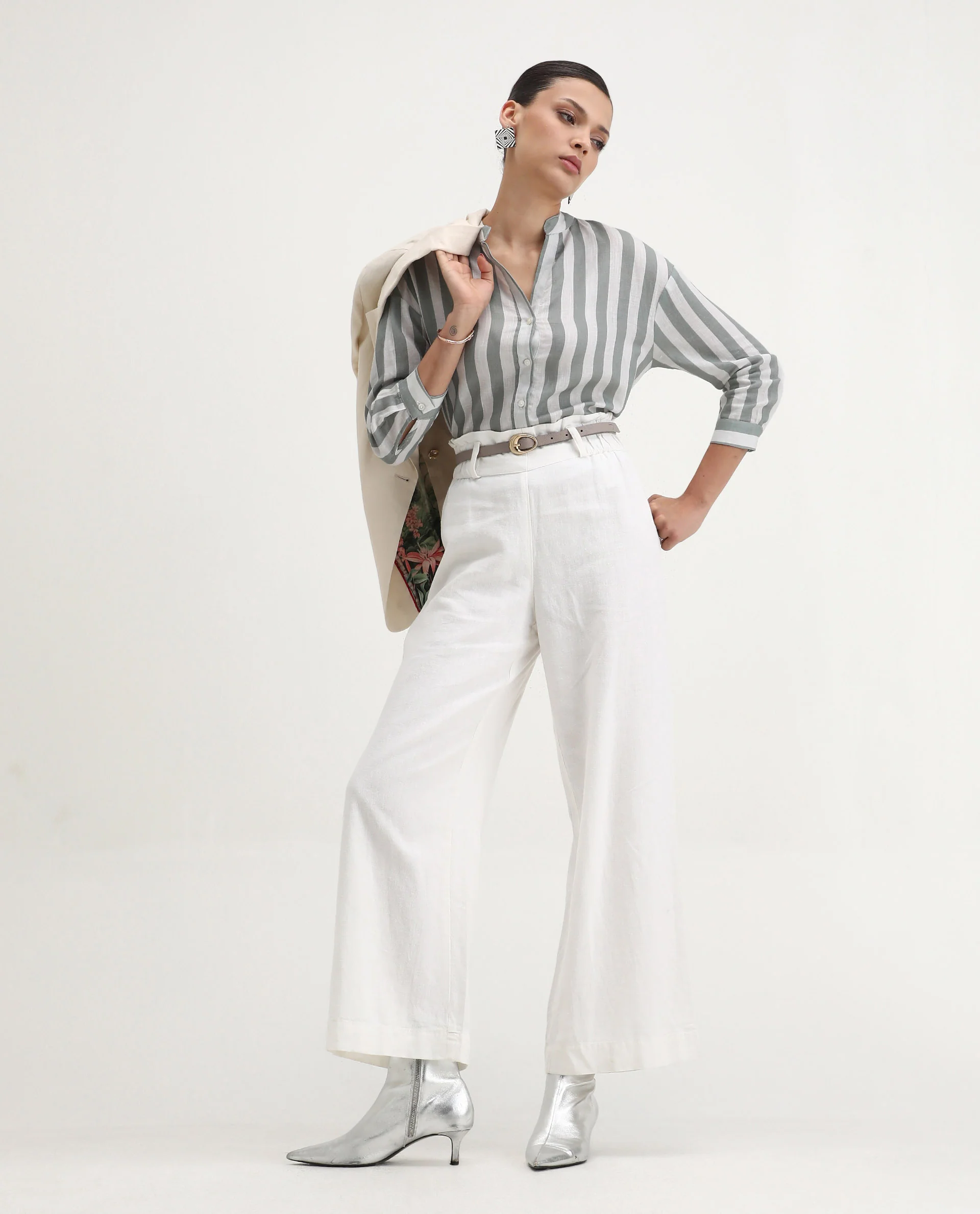 Rareism Women's Kyuzo Off White Linen Spread Collar Striped Cuffed Sleeve Regular Fit Shirt - Image 2