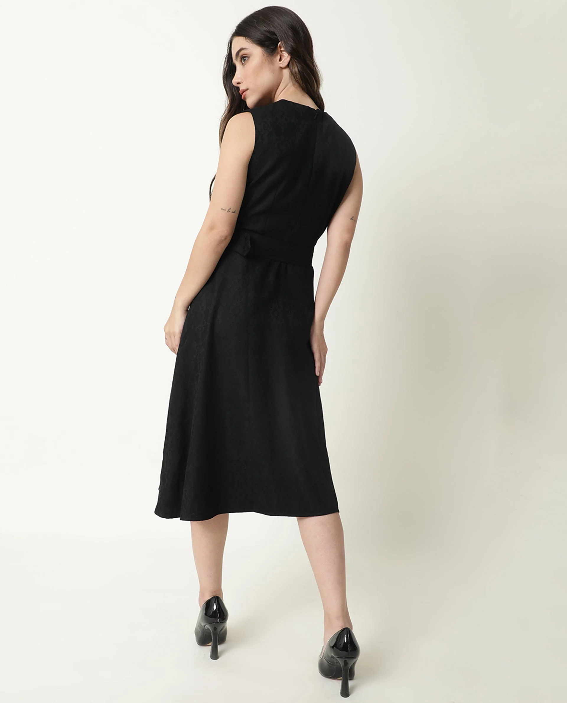 Rareism Women's Lacau Black Polyester Crew Neck Plain Sleeveless Midi Flared Dress - Image 10