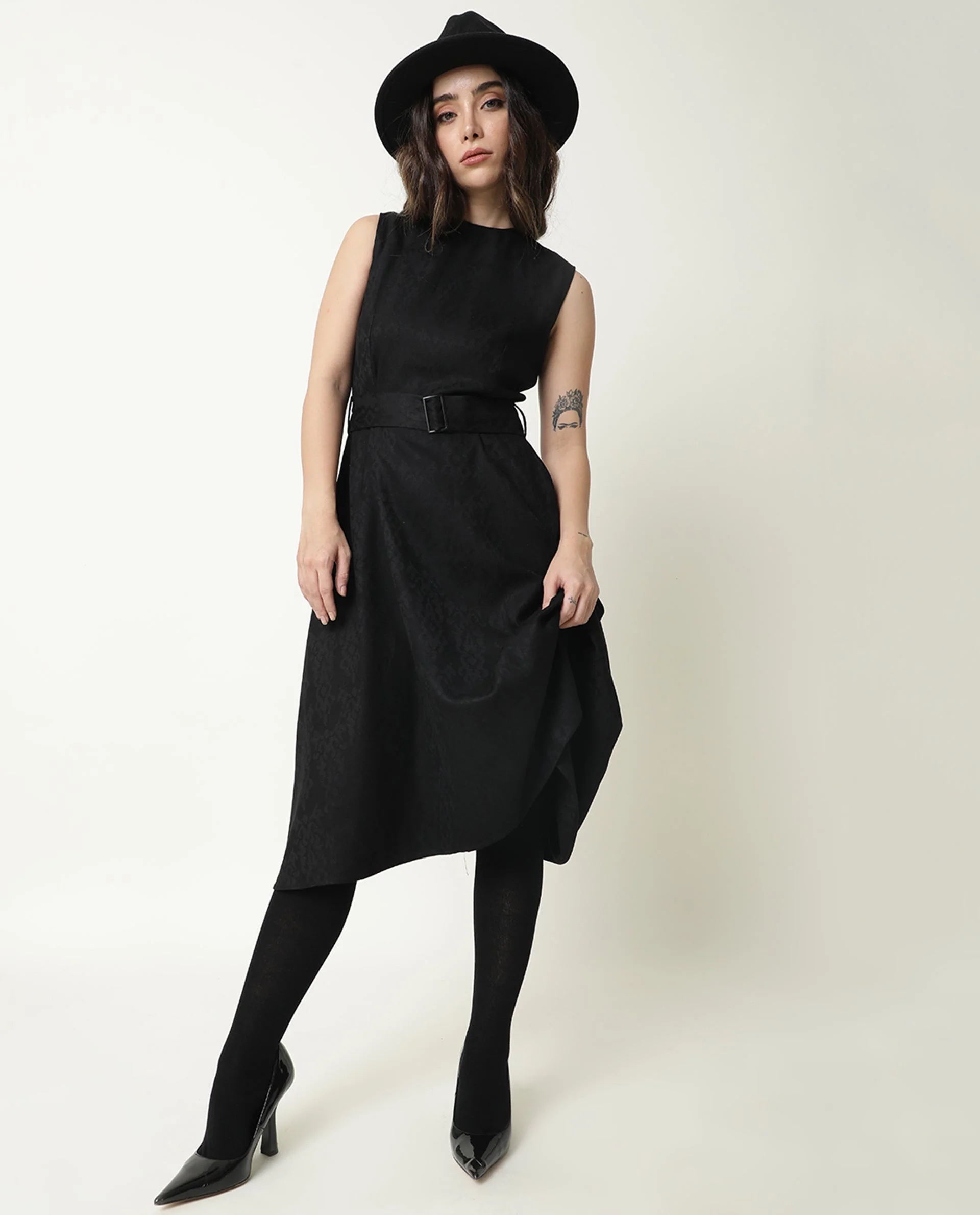 Rareism Women's Lacau Black Polyester Crew Neck Plain Sleeveless Midi Flared Dress - Image 2