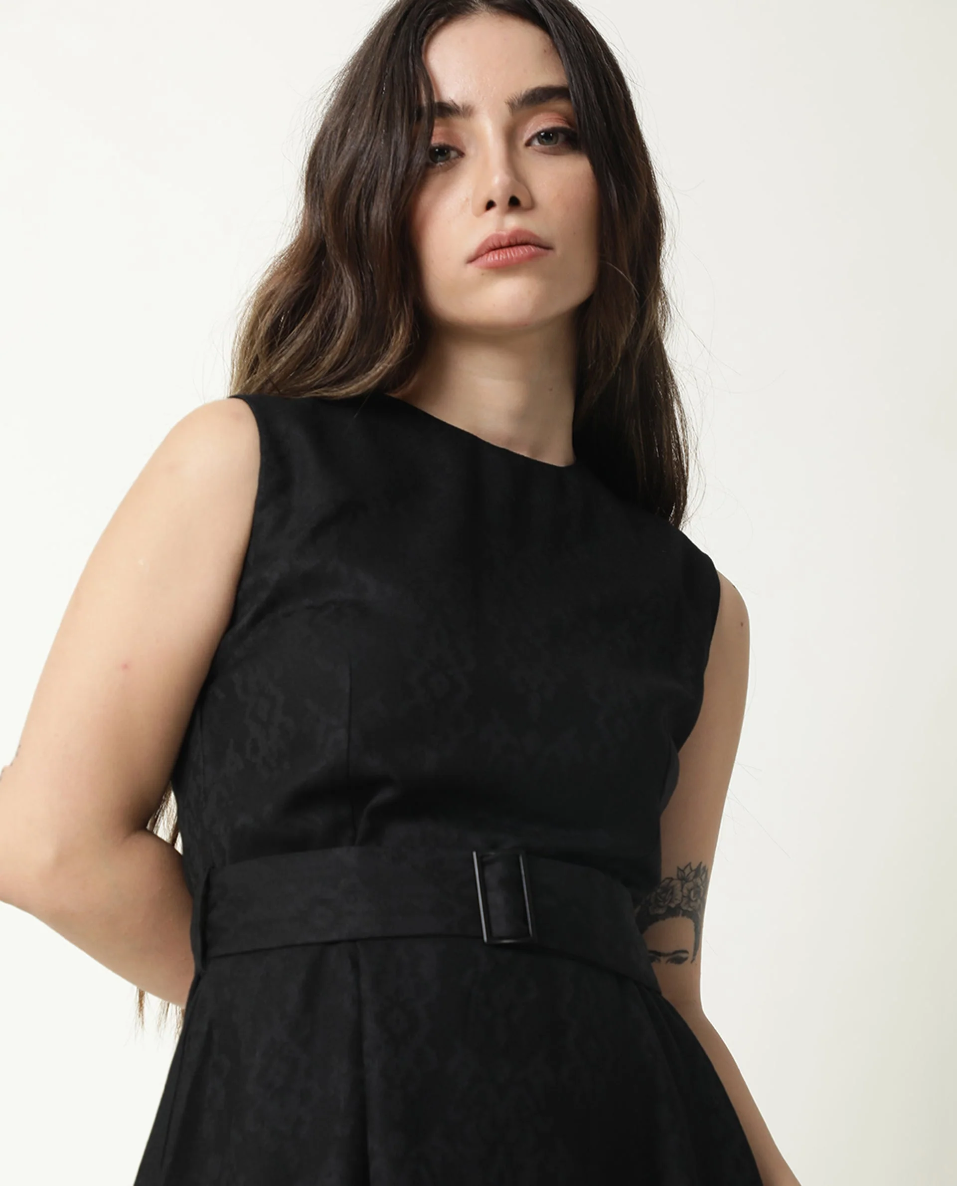 Rareism Women's Lacau Black Polyester Crew Neck Plain Sleeveless Midi Flared Dress - Image 5