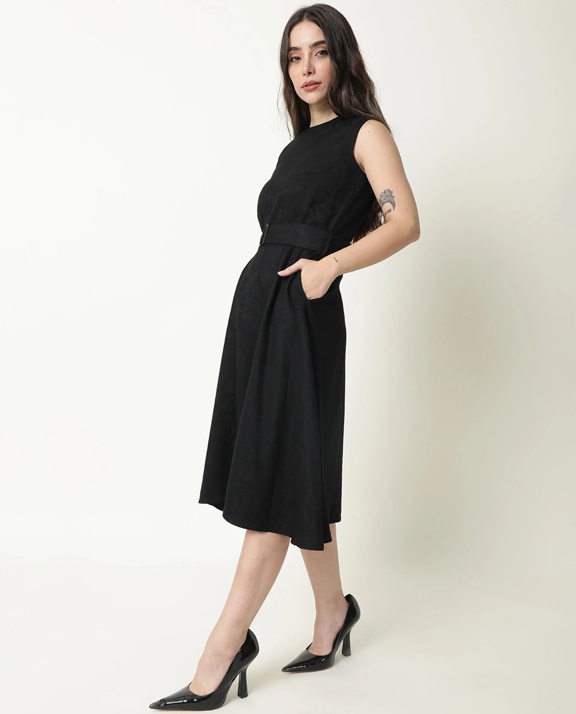 Rareism Women's Lacau Black Polyester Crew Neck Plain Sleeveless Midi Flared Dress - Image 6
