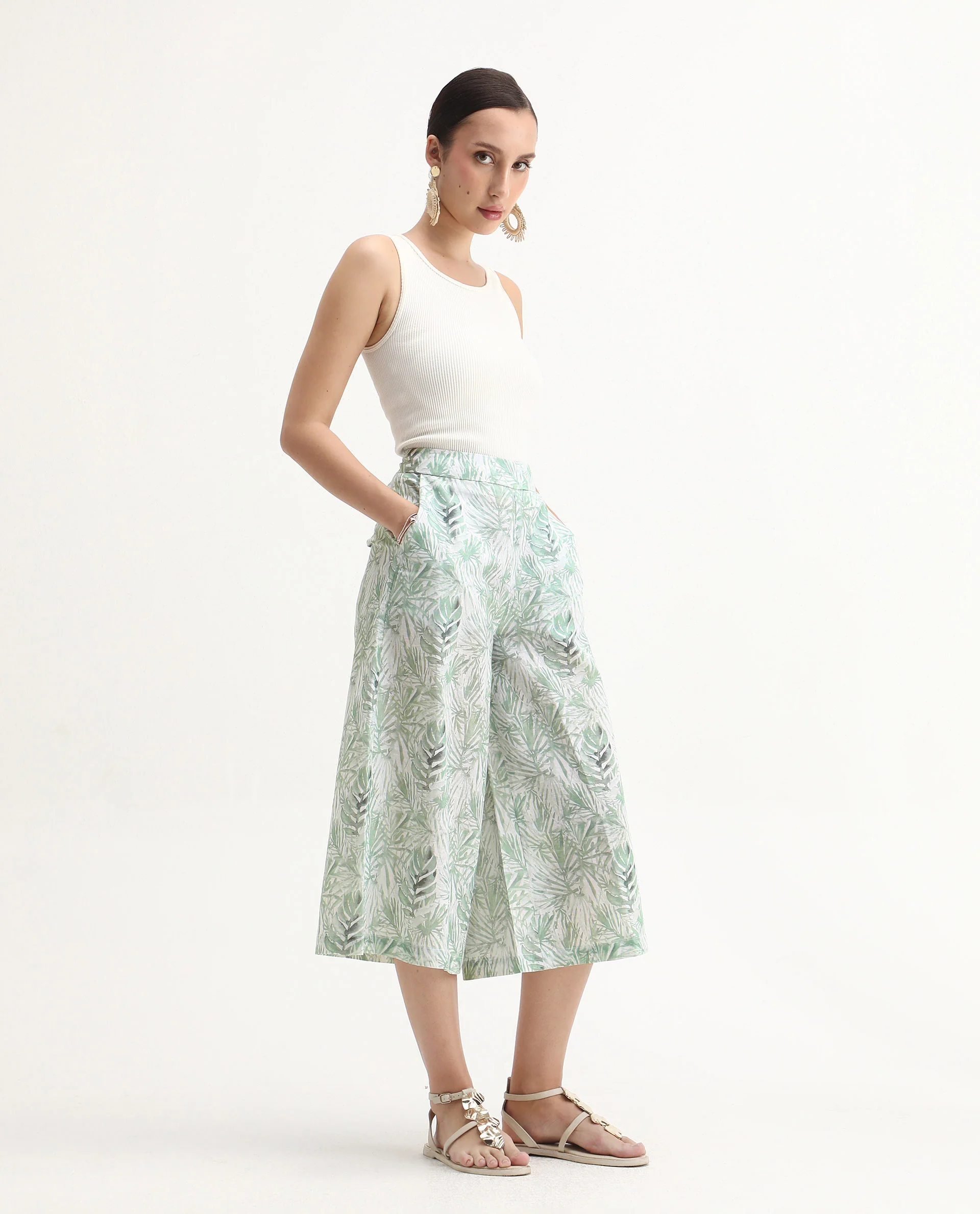 Rareism Women's Lakar Off White Linen Abstract Print Midi Flared Trouser - Image 6