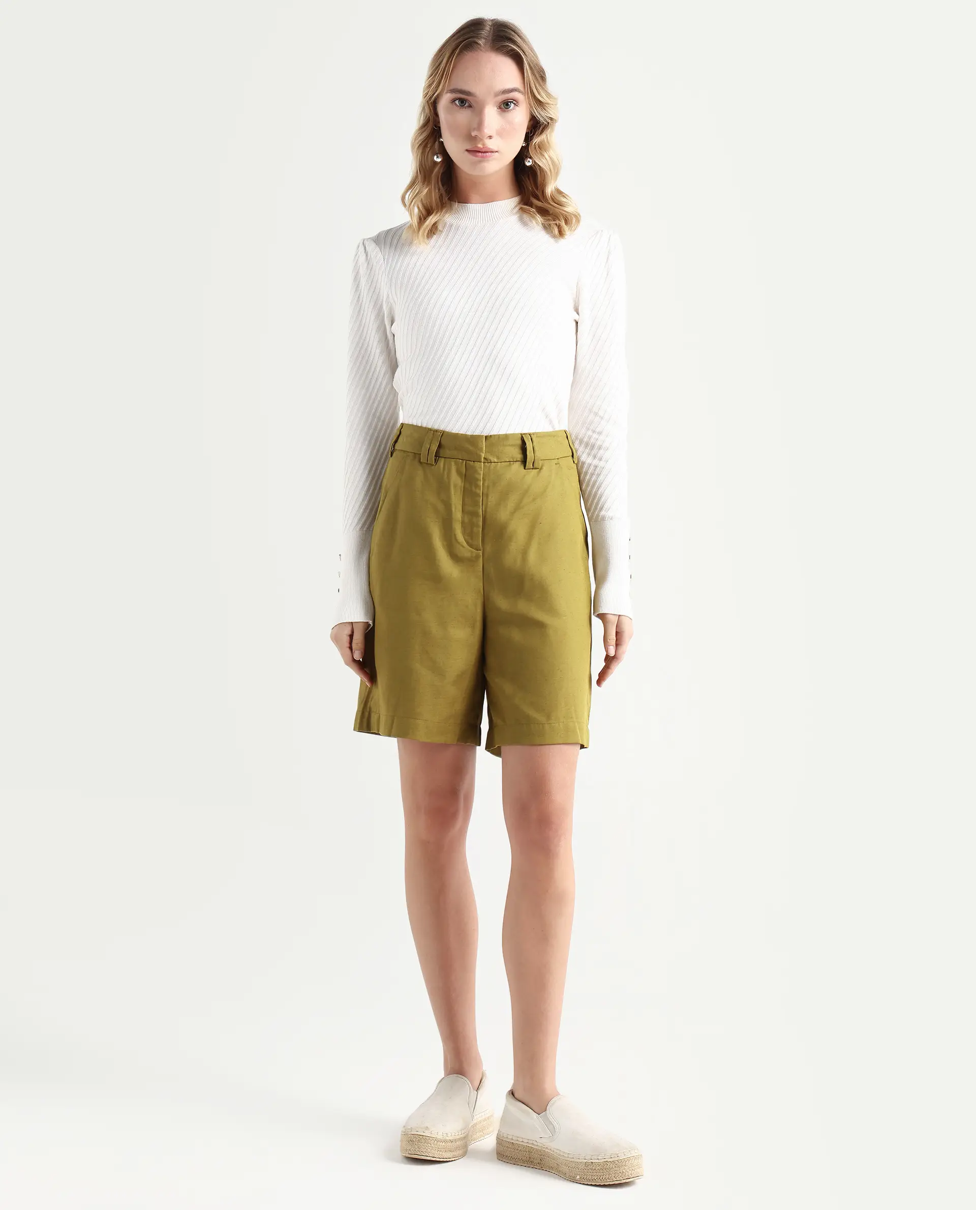 Rareism Women's Lamar Olive Cotton Plain Mini Relaxed Fit Shorts - Image 3