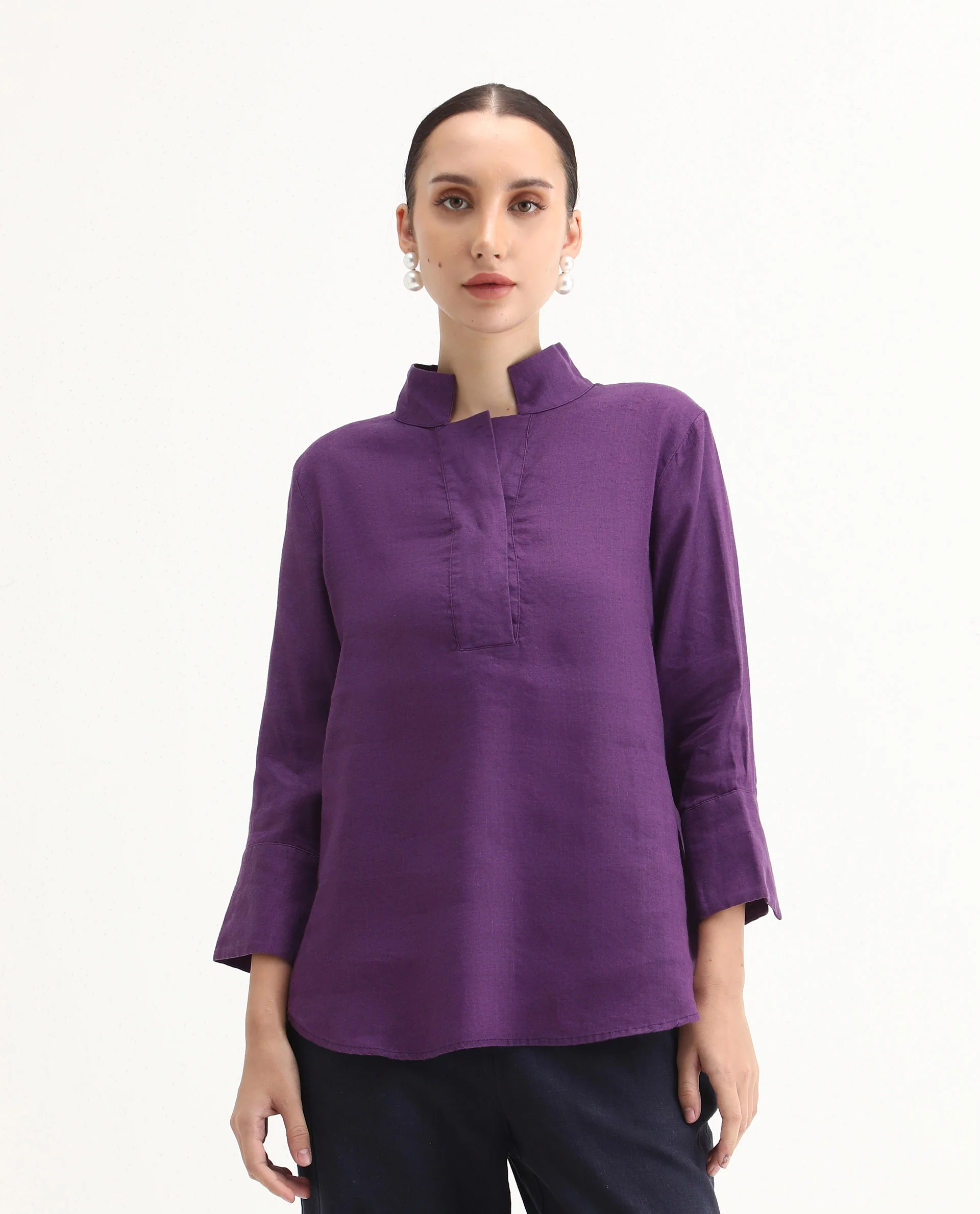 Rareism Women's Laos Purple Cotton Blend V-Neck Plain Regular Fit Top - Image 3