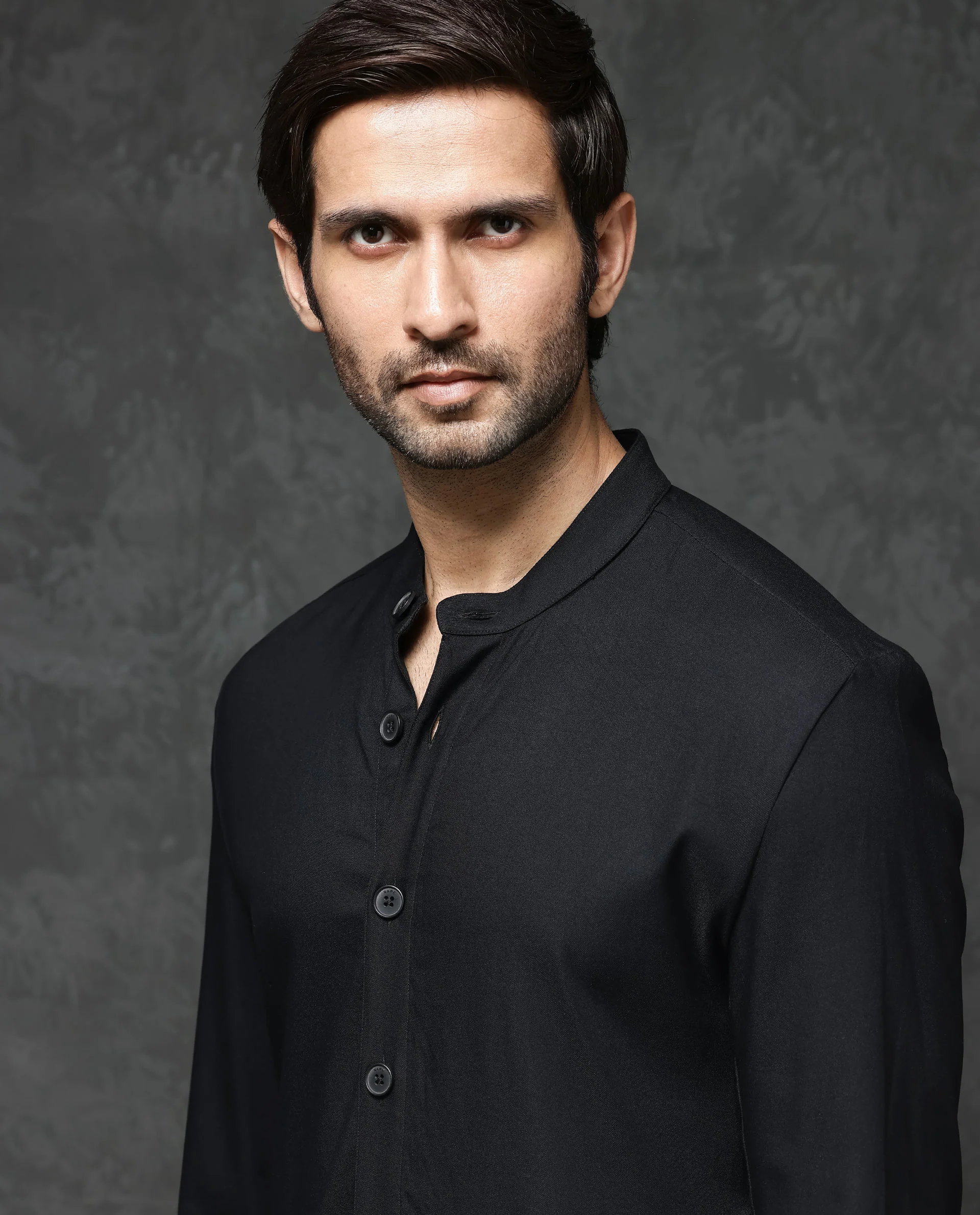 Rare Rabbit Men's Lasmos-K1 Black Viscose Plain Regular Fit Full Sleeve Mandarin Collar Kurta - Image 2
