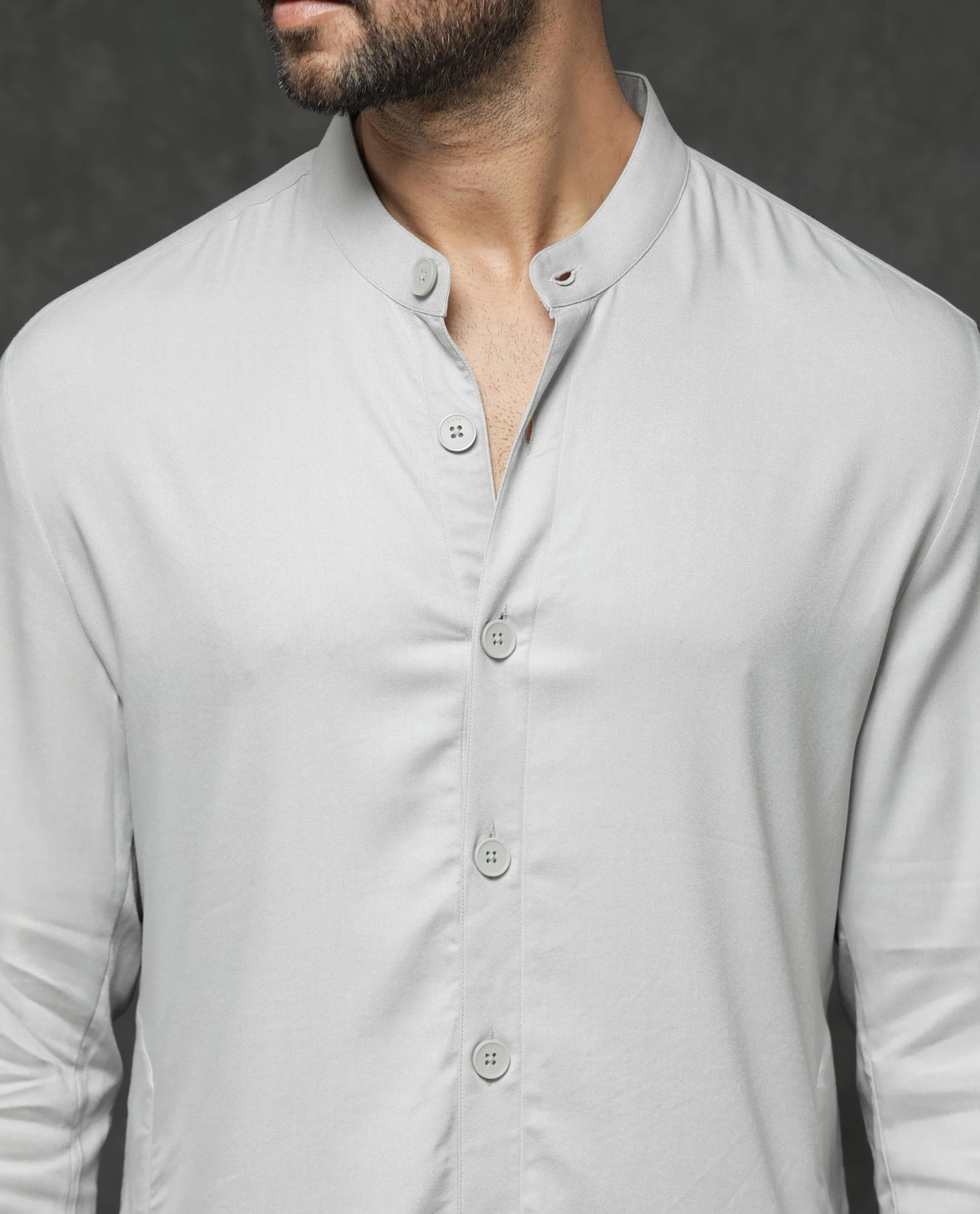 Rare Rabbit Men's Lasmos K1 Light Grey Viscose Plain Regular Fit Full Sleeve Mandarin Collar Kurta - Image 4