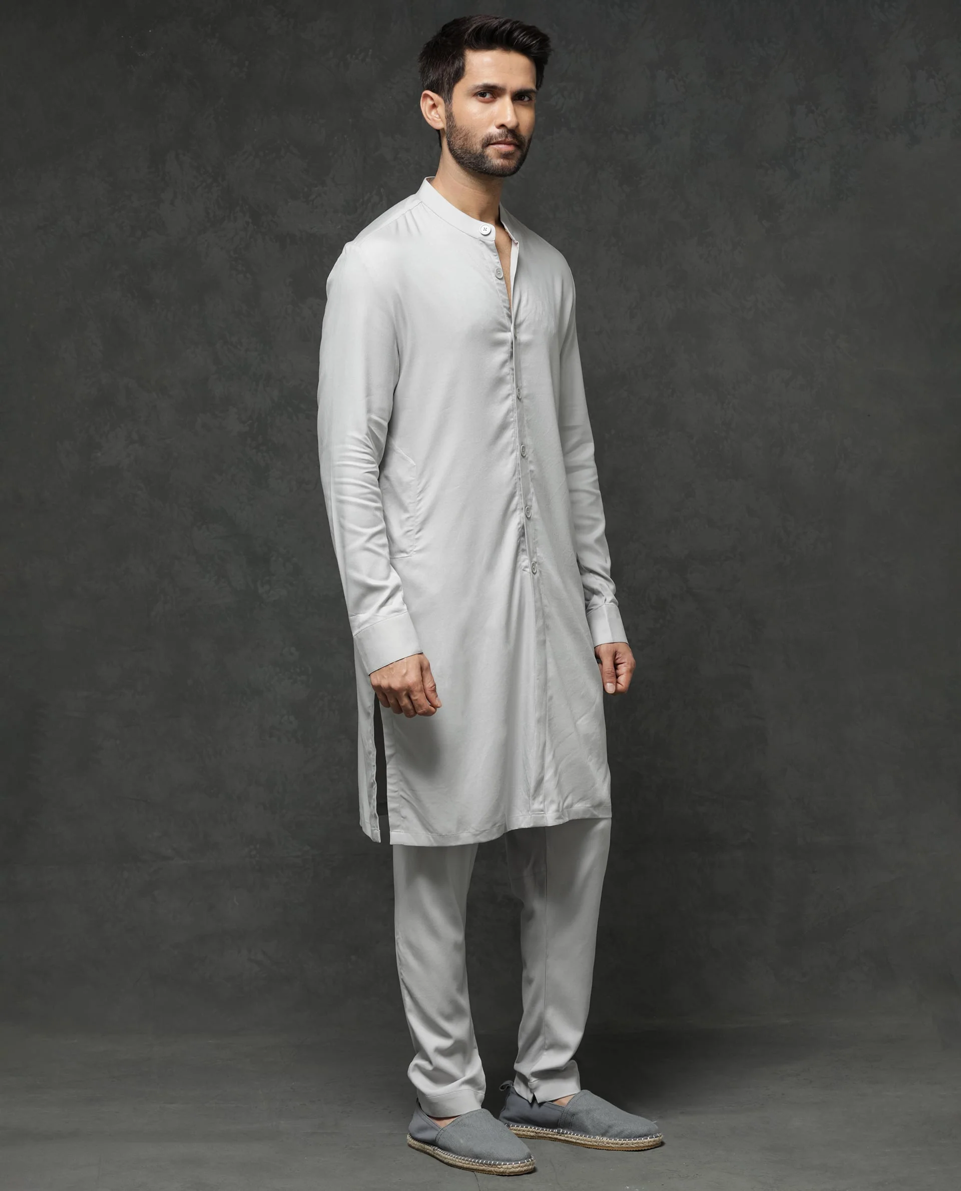 Rare Rabbit Men's Lasmos K1 Light Grey Viscose Plain Regular Fit Full Sleeve Mandarin Collar Kurta - Image 7