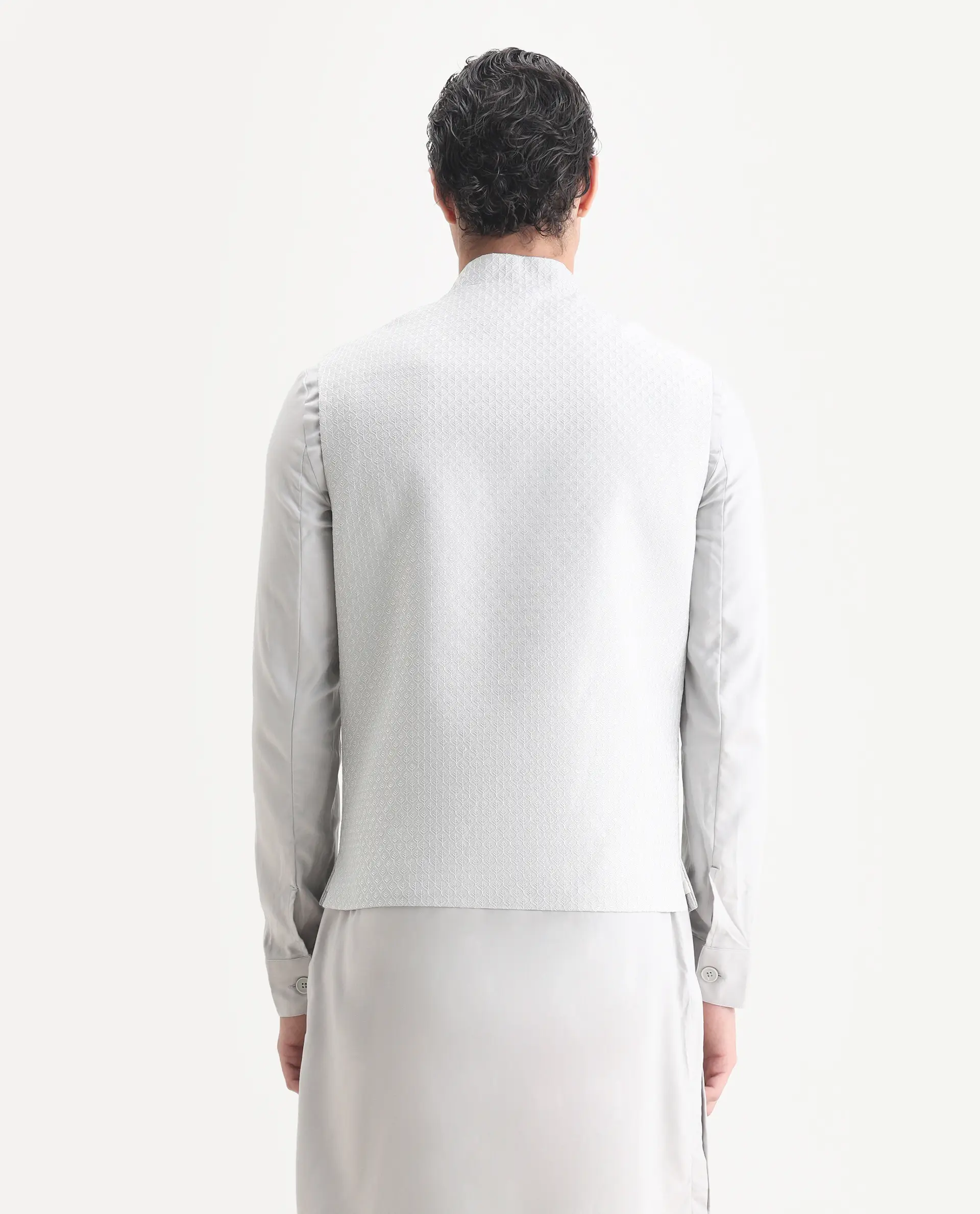 Rare Rabbit Men's Lasmos Kpb Light Grey Viscose Embroidered Regular Fit Full Sleeve Mandarin Collar Kurta Suit - Image 8