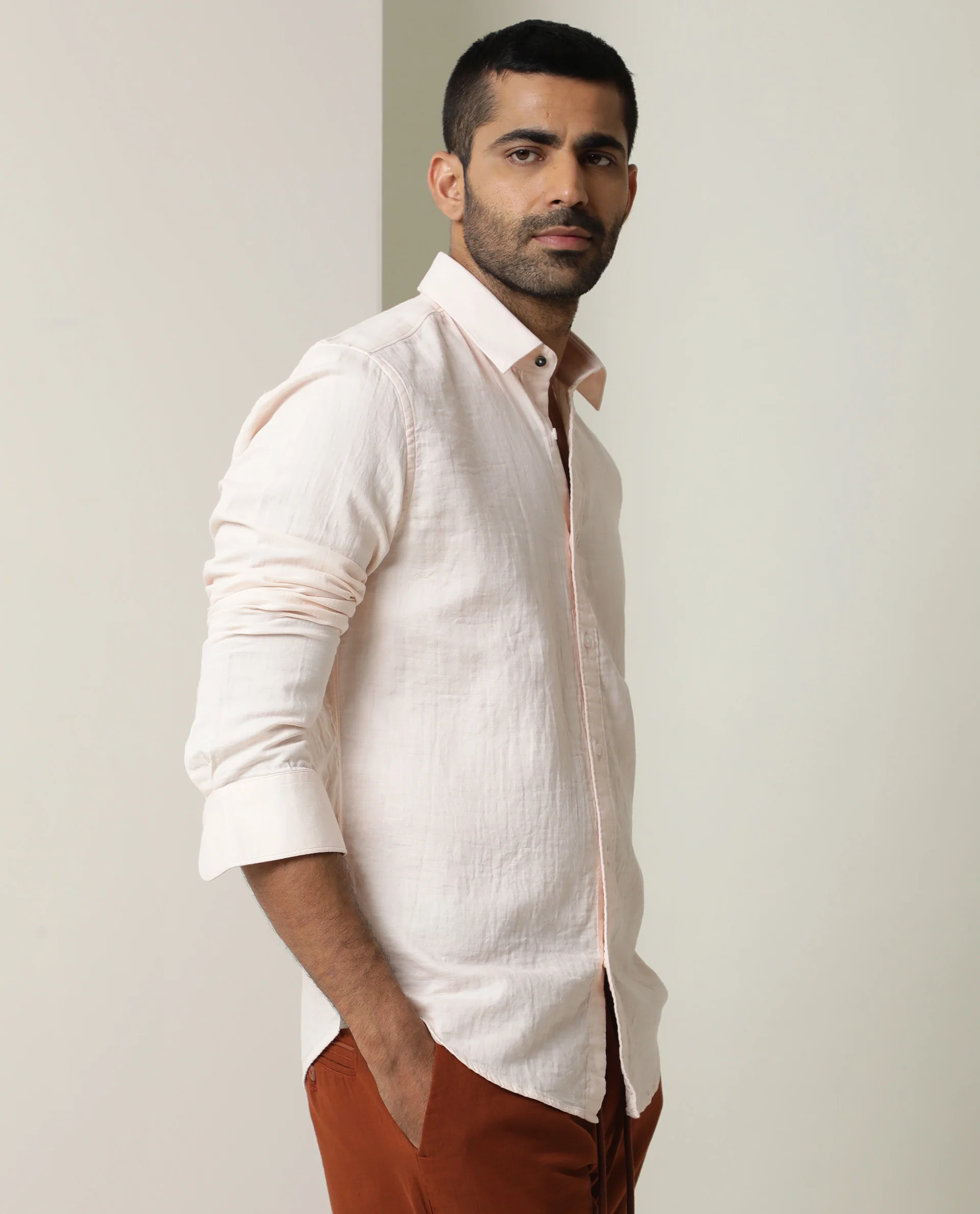 Rare Rabbit Men's Layerr Pastel Pink Cotton Plain Regular Fit Full Sleeve Spread Collar Shirt - Image 3