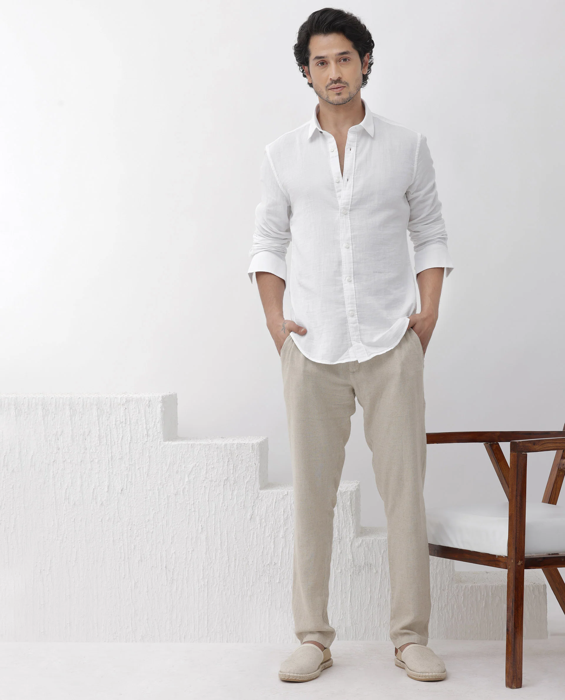 Rare Rabbit Men's Layerr Dusky White Cotton Plain Regular Fit Full Sleeve Collared Shirt - Image 2