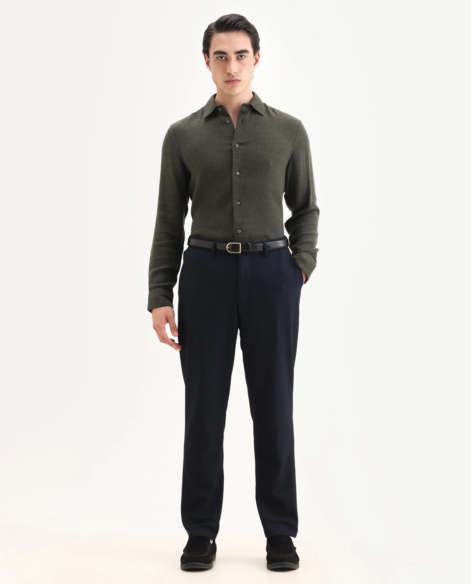 Rare Rabbit Men's Layt Dark Green Cotton Blend Fabric Spread Collar Regular Fit Plain Shirt - Image 2