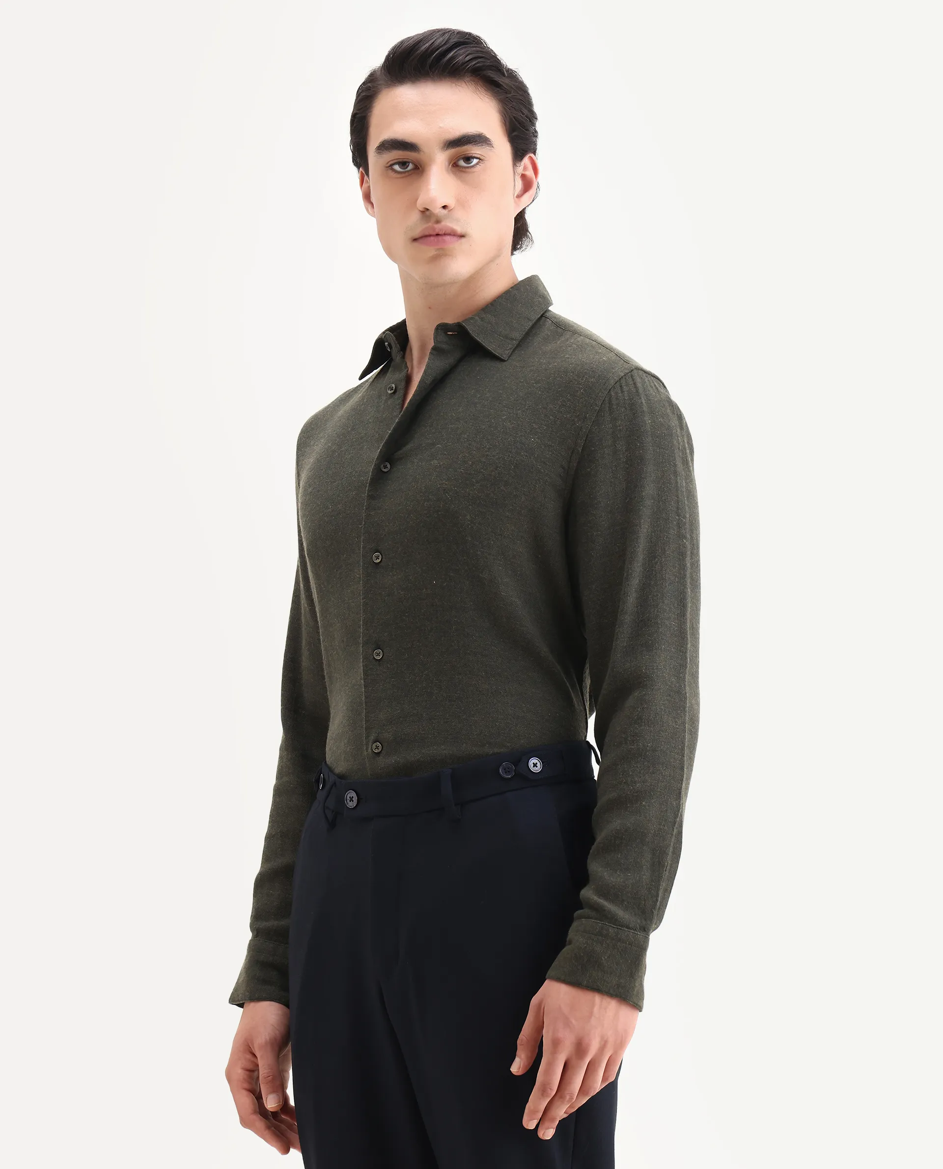 Rare Rabbit Men's Layt Dark Green Cotton Blend Fabric Spread Collar Regular Fit Plain Shirt - Image 4