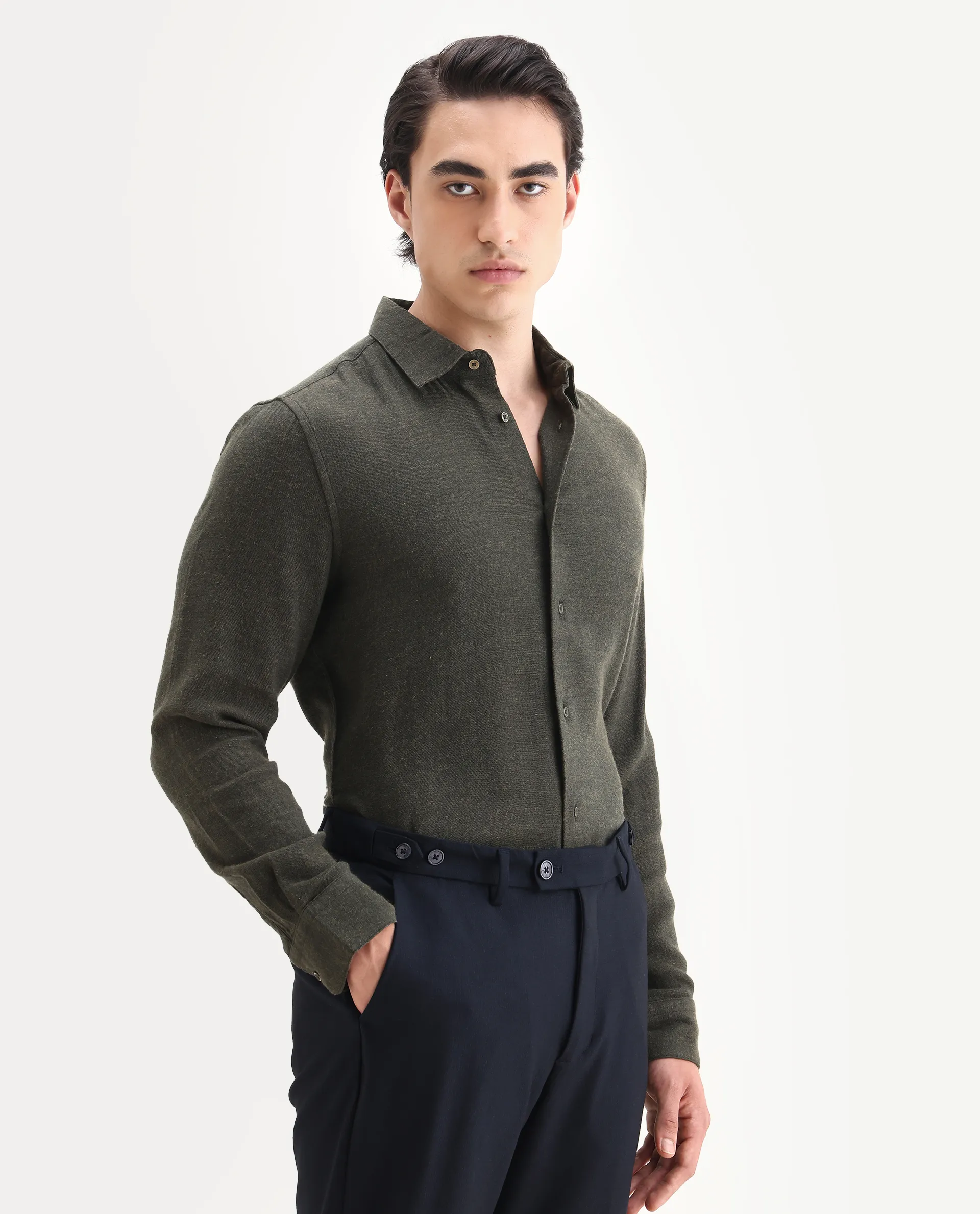 Rare Rabbit Men's Layt Dark Green Cotton Blend Fabric Spread Collar Regular Fit Plain Shirt - Image 5