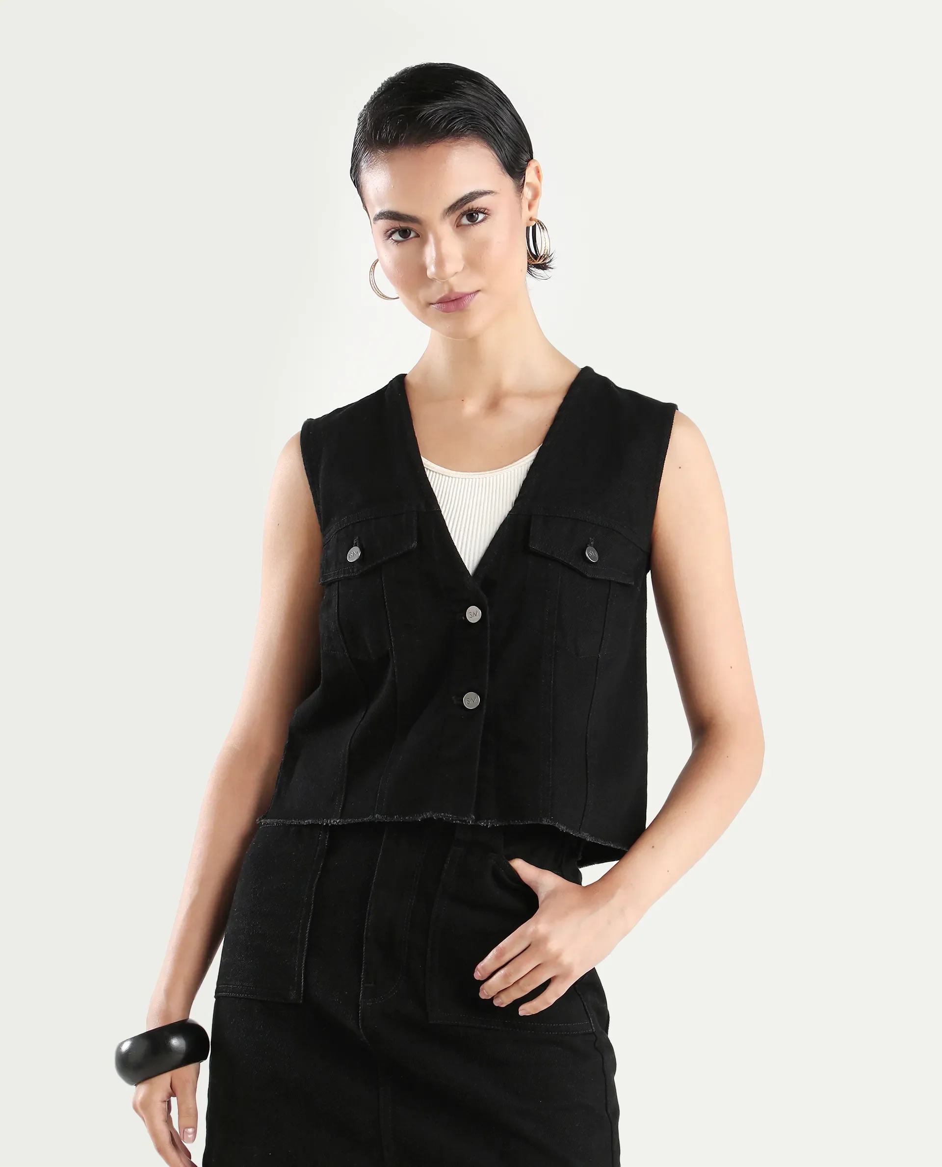 Rareism Women's Laze Black Cotton V-Neck Plain Sleeveless Crop Regular Fit Jacket - Image 3