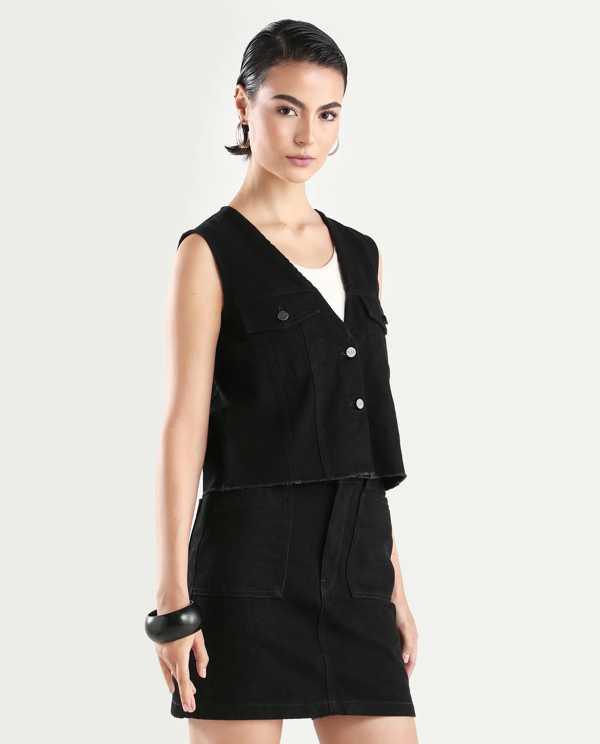 Rareism Women's Laze Black Cotton V-Neck Plain Sleeveless Crop Regular Fit Jacket - Image 6