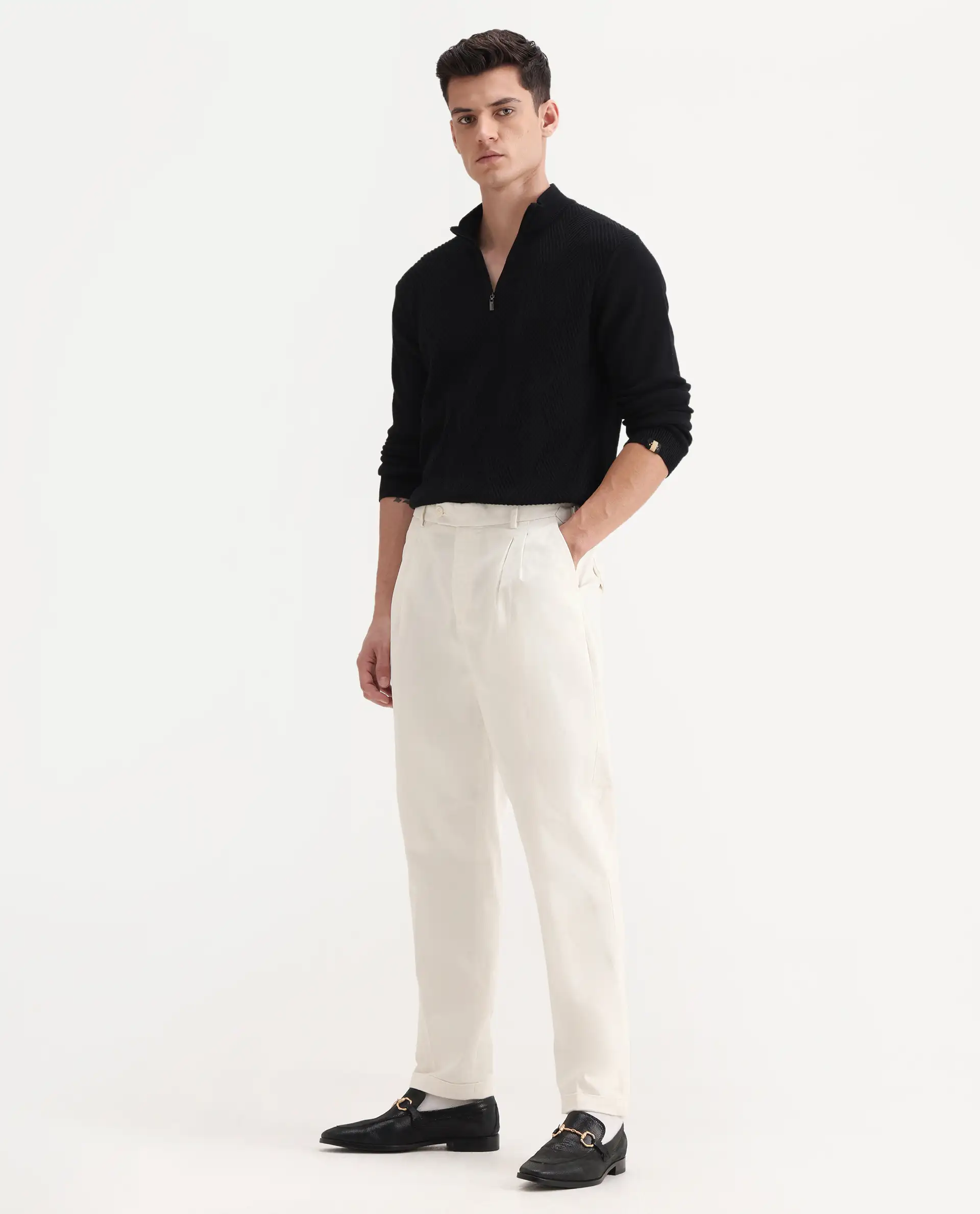 Rare Rabbit Men's Leni White Cotton Blend Plain Baggy Fit Gurkha Trouser - Image 5