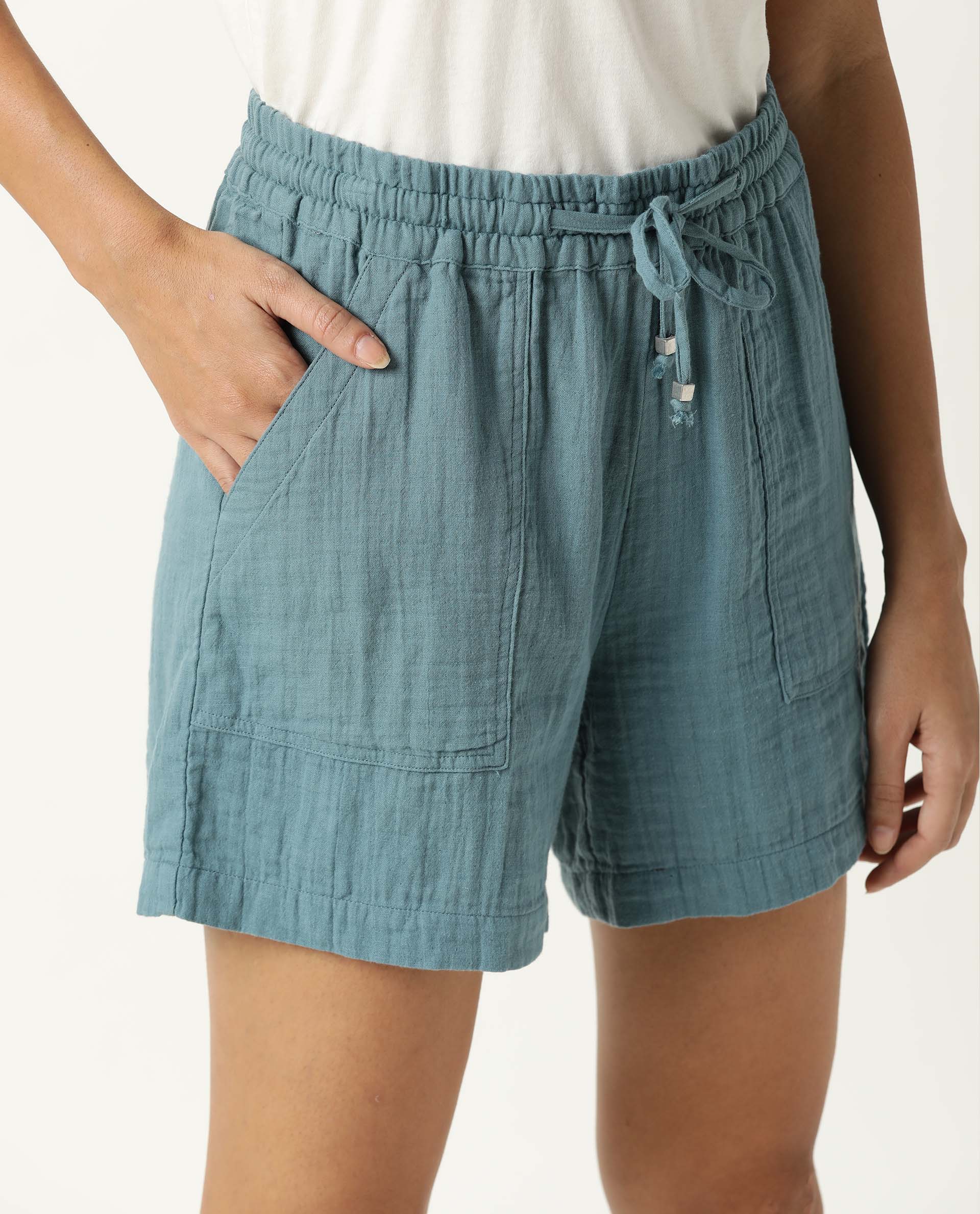 Rareism Women's Leno Green Cotton Plain Mini Regular Fit Shorts - Image 2