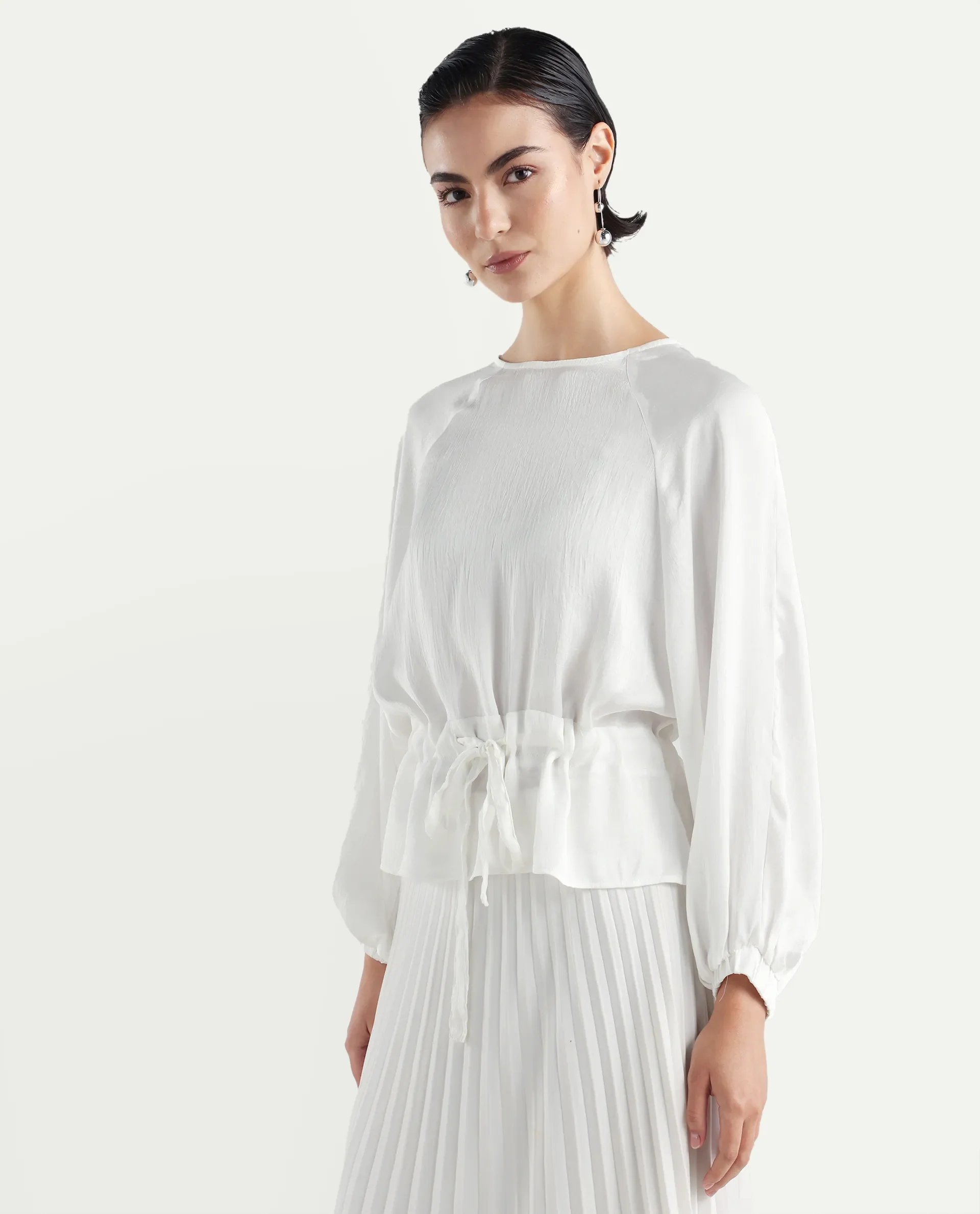 Rareism Women's Lenze White Polyester Boat Neck Plain Volume Sleeve Oversized Top - Image 5
