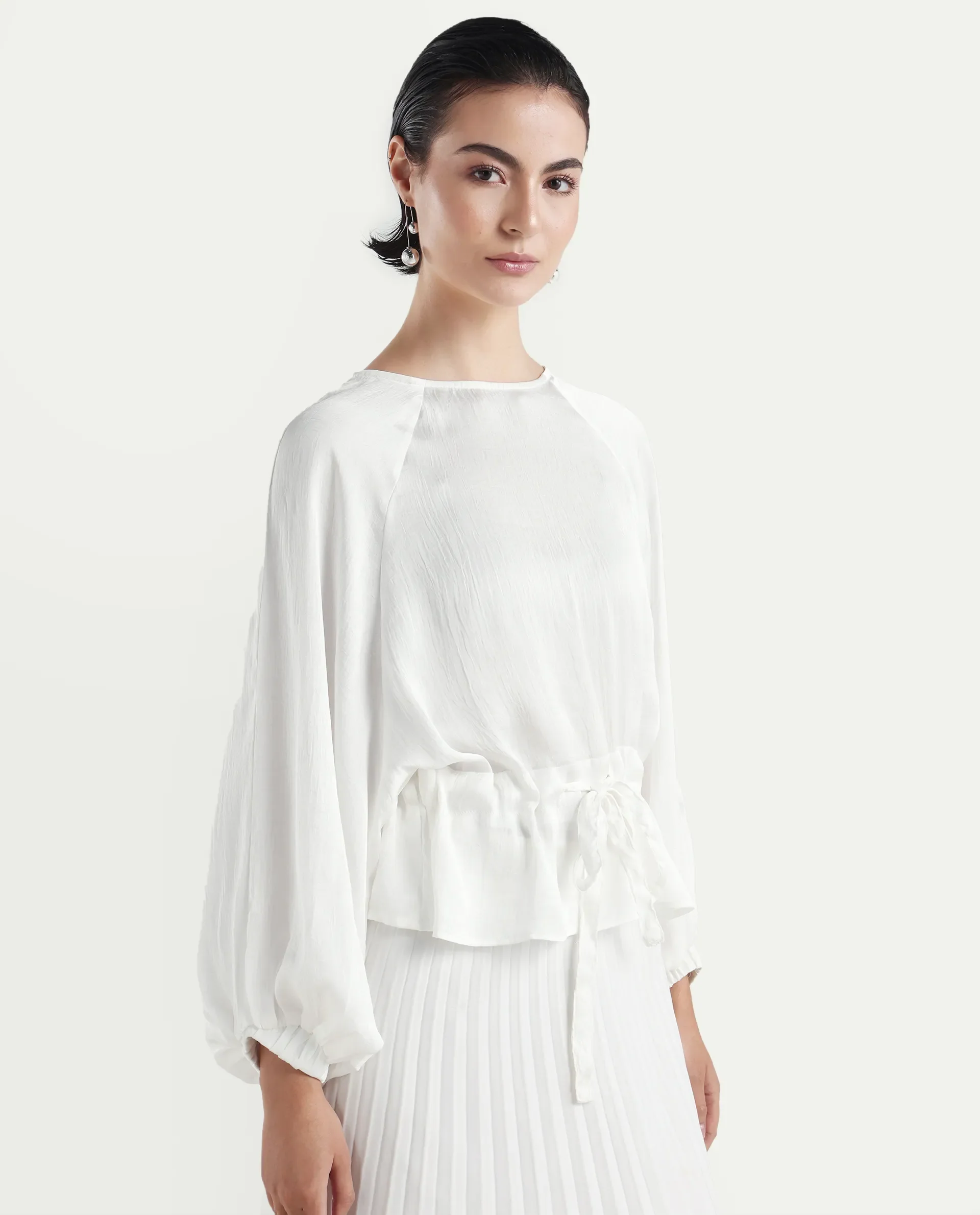 Rareism Women's Lenze White Polyester Boat Neck Plain Volume Sleeve Oversized Top - Image 6