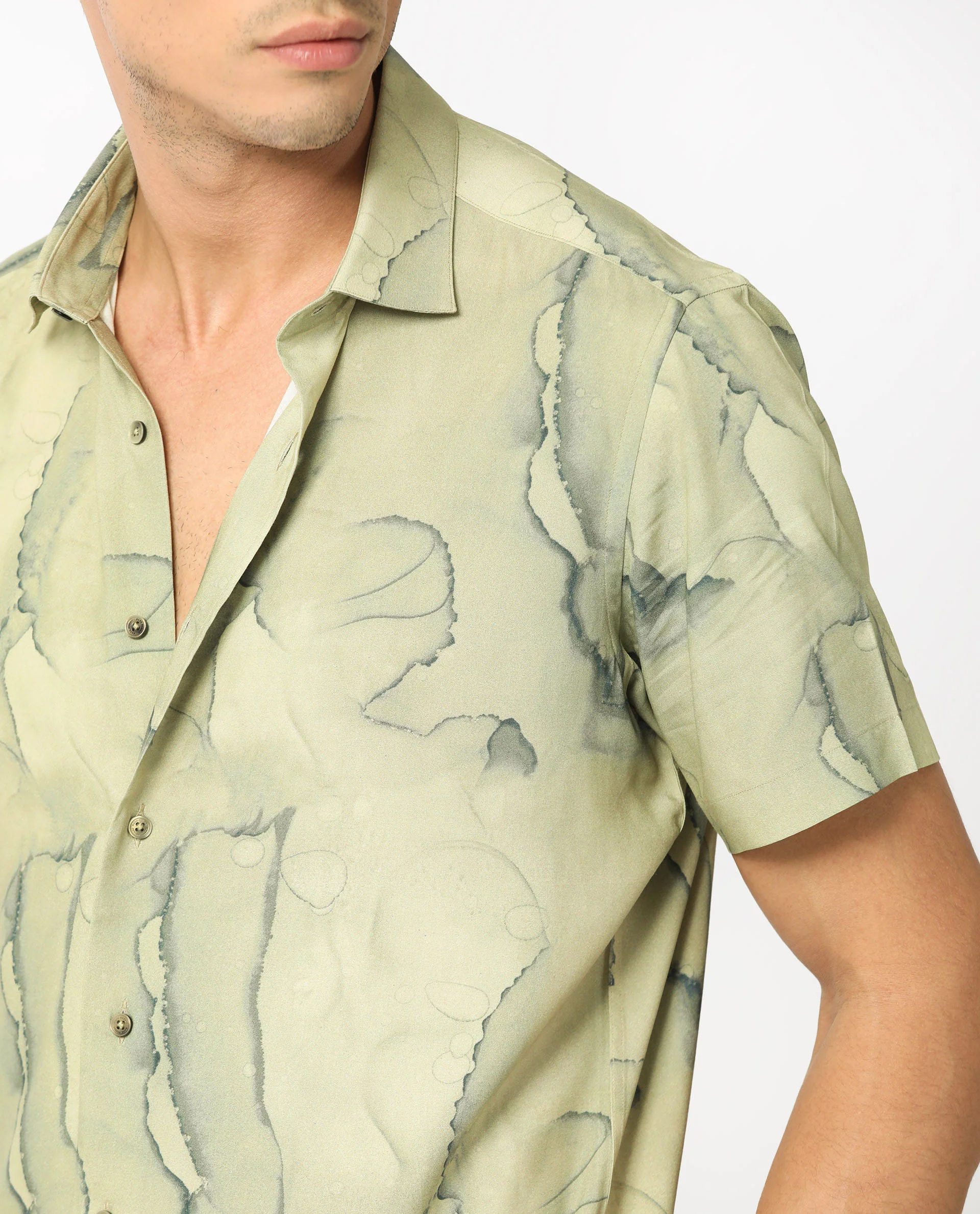 Rare Rabbit Men's Leons Ss Green Viscose Abstract Print Regular Fit Half Sleeve Collared Shirt - Image 3