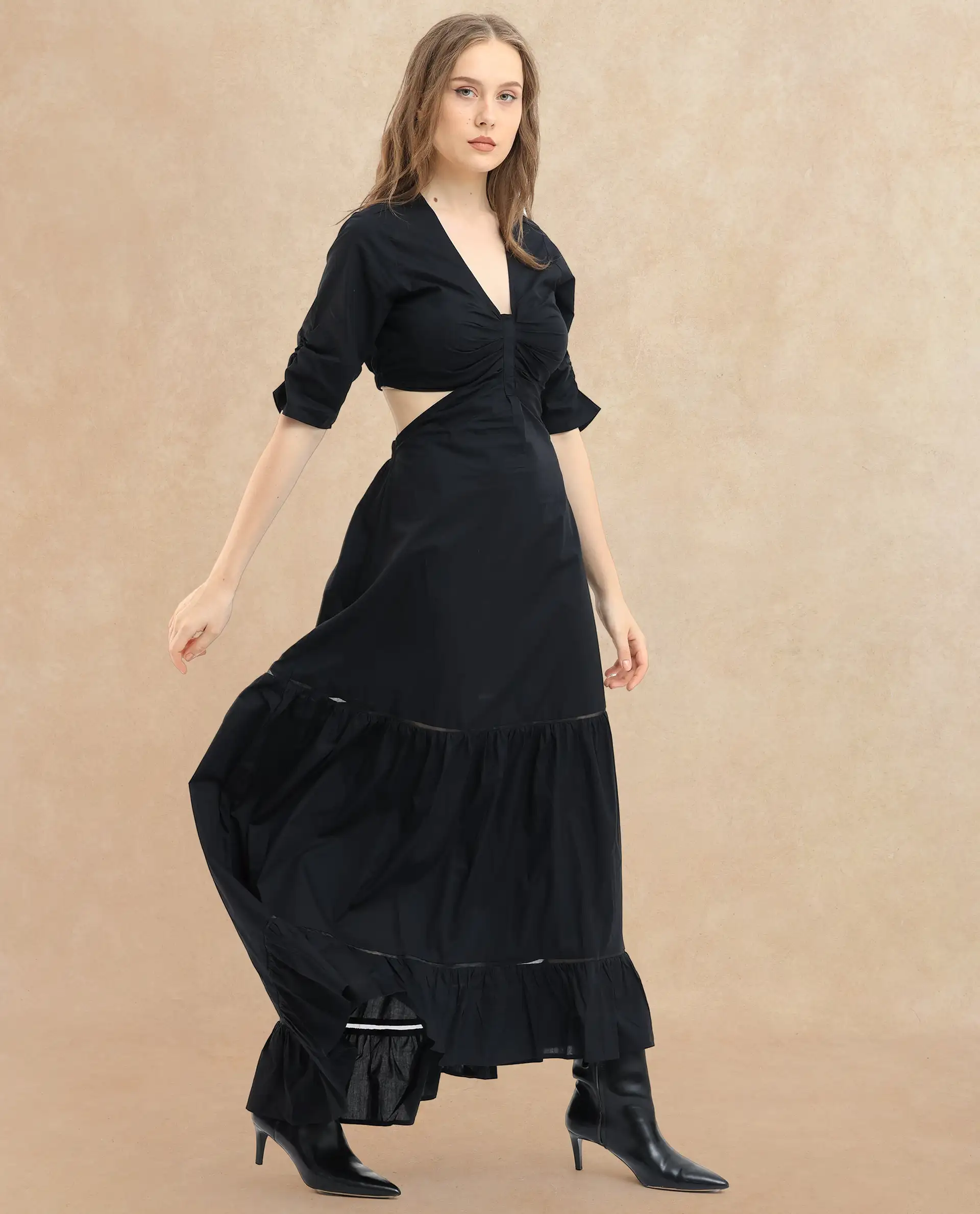 Rareism Women's Lesman Black Cotton V-Neck Plain Puff Sleeves Maxi Fit And Flare Dress - Image 5