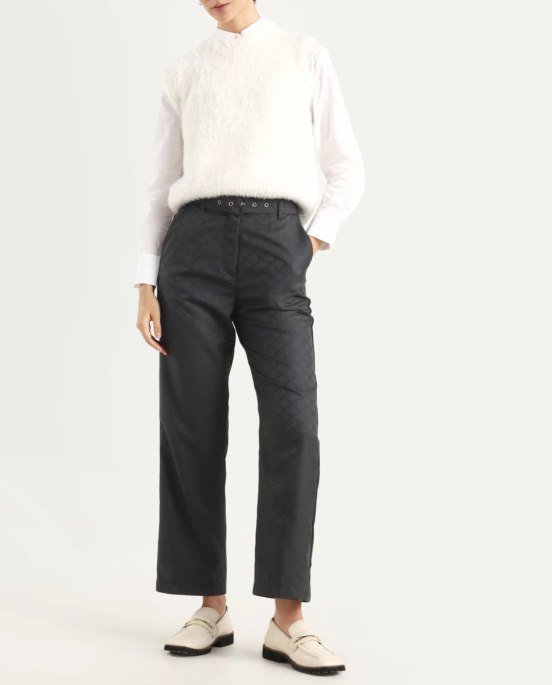 Rareism Women's Levels Black Polyester Plain Ankle Length Tapered Trouser - Image 3