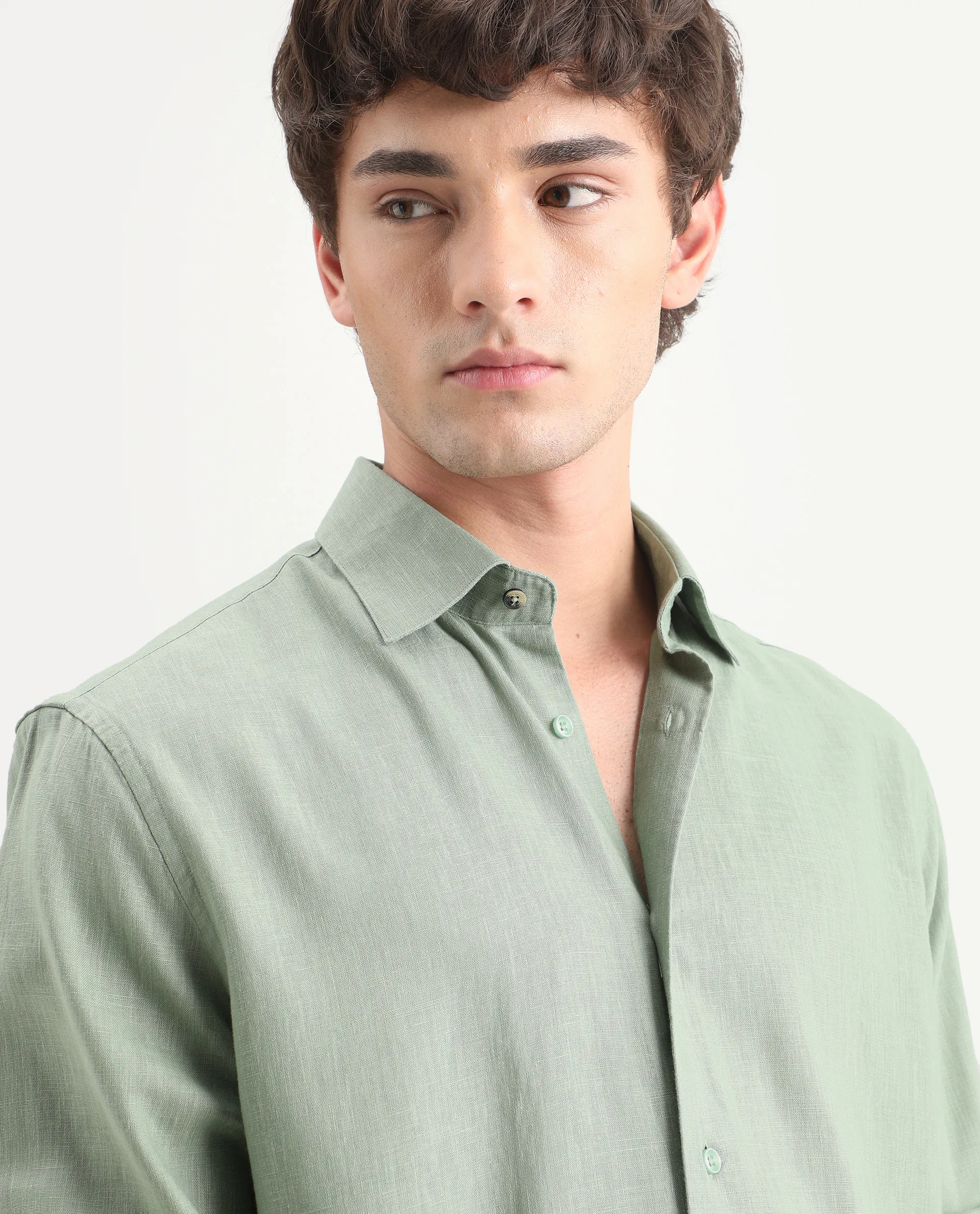 Rare Rabbit Men's Lewan-Ls Dusky Green Linen Blend Spread Collar Regular Plain Shirt - Image 3