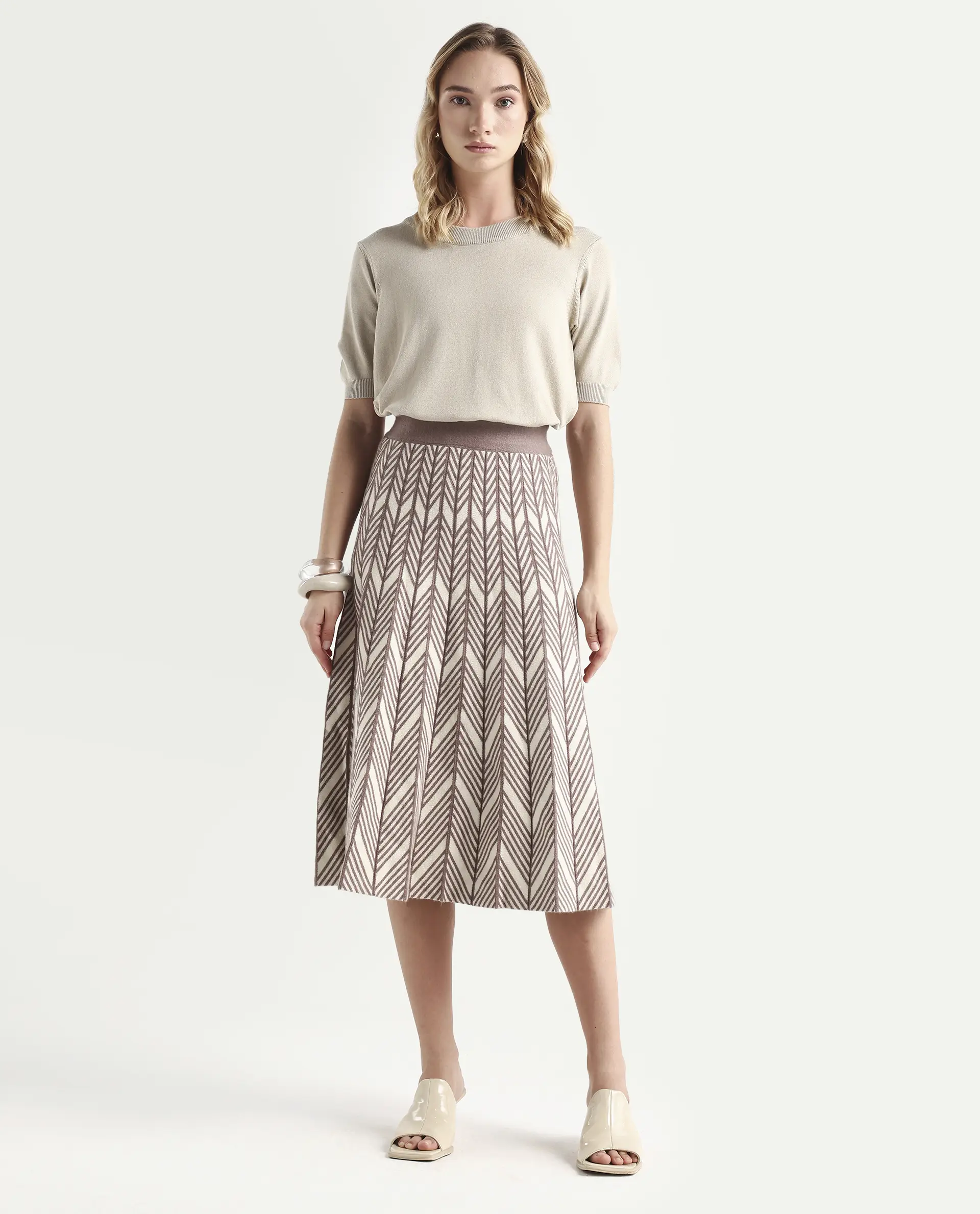 Rareism Women's Lida Beige Viscose Geometric Print Midi Flared Skirt - Image 3