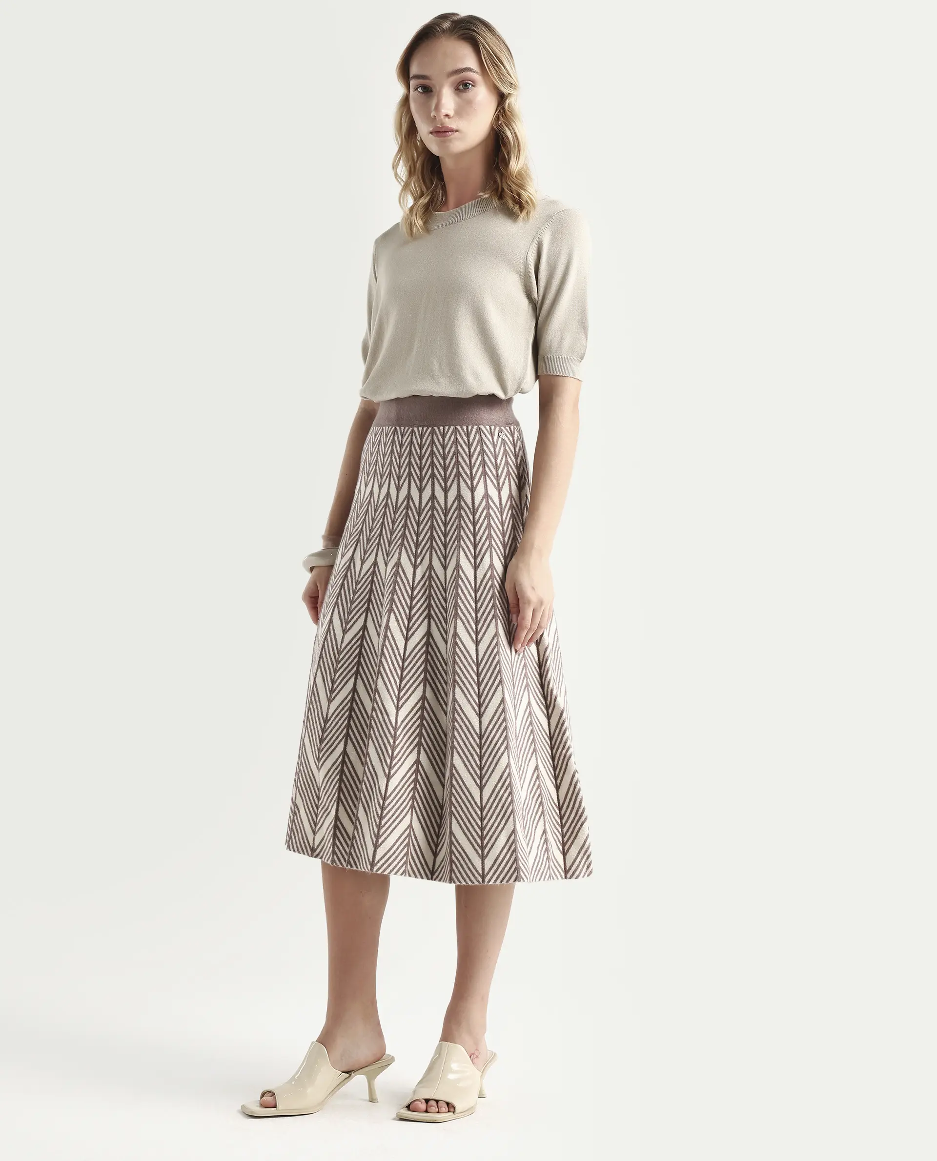 Rareism Women's Lida Beige Viscose Geometric Print Midi Flared Skirt - Image 5