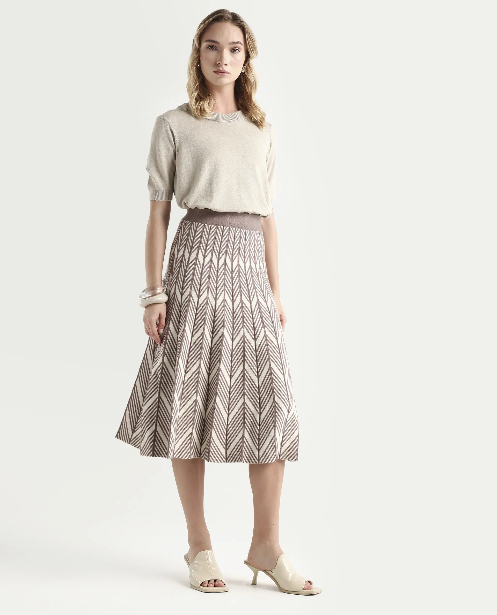 Rareism Women's Lida Beige Viscose Geometric Print Midi Flared Skirt - Image 6