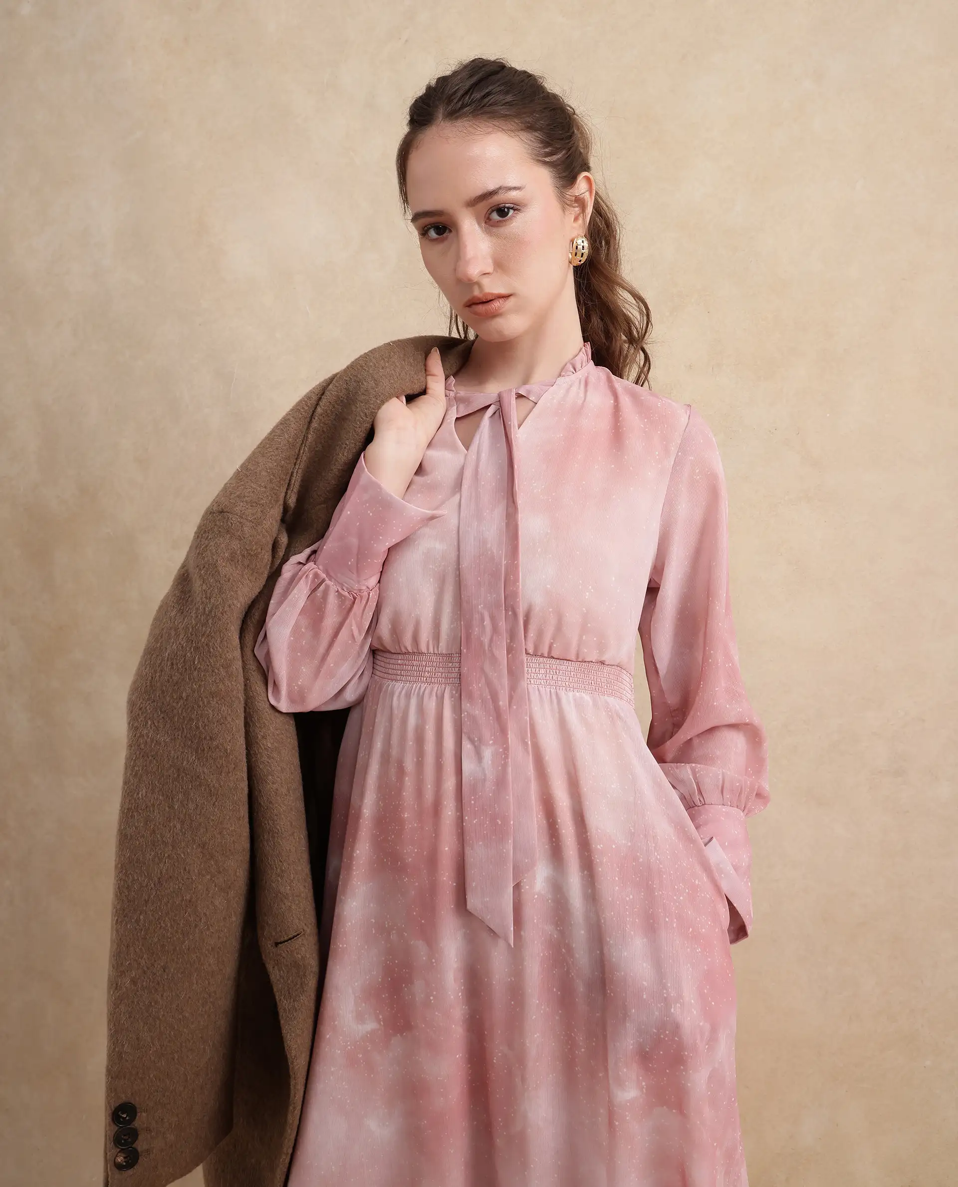 Rareism Women's Likp Pink Polyester Sweetheart Neck Abstract Print Bishop Sleeve Midi Fit And Flare Dress - Image 10