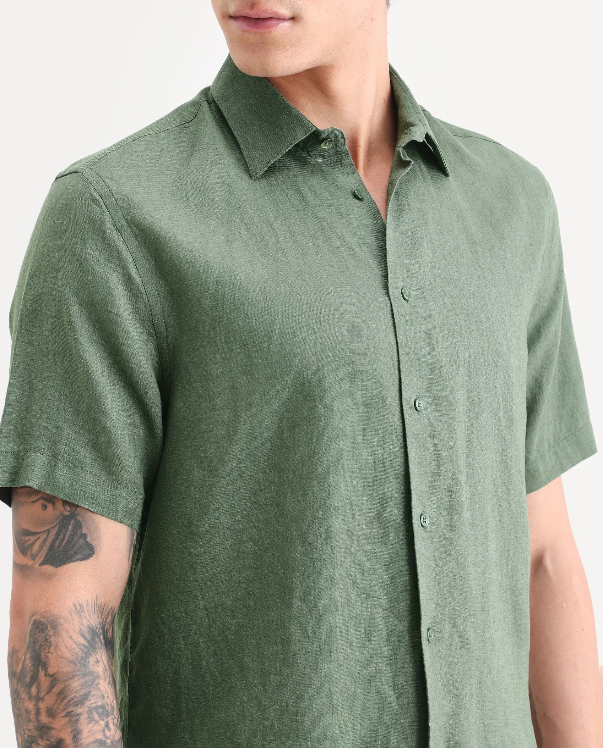 Rare Rabbit Men's Linex Ss Green Linen Blend Fabric Half Sleeve Spread Collar Regular Plain Shirt - Image 3