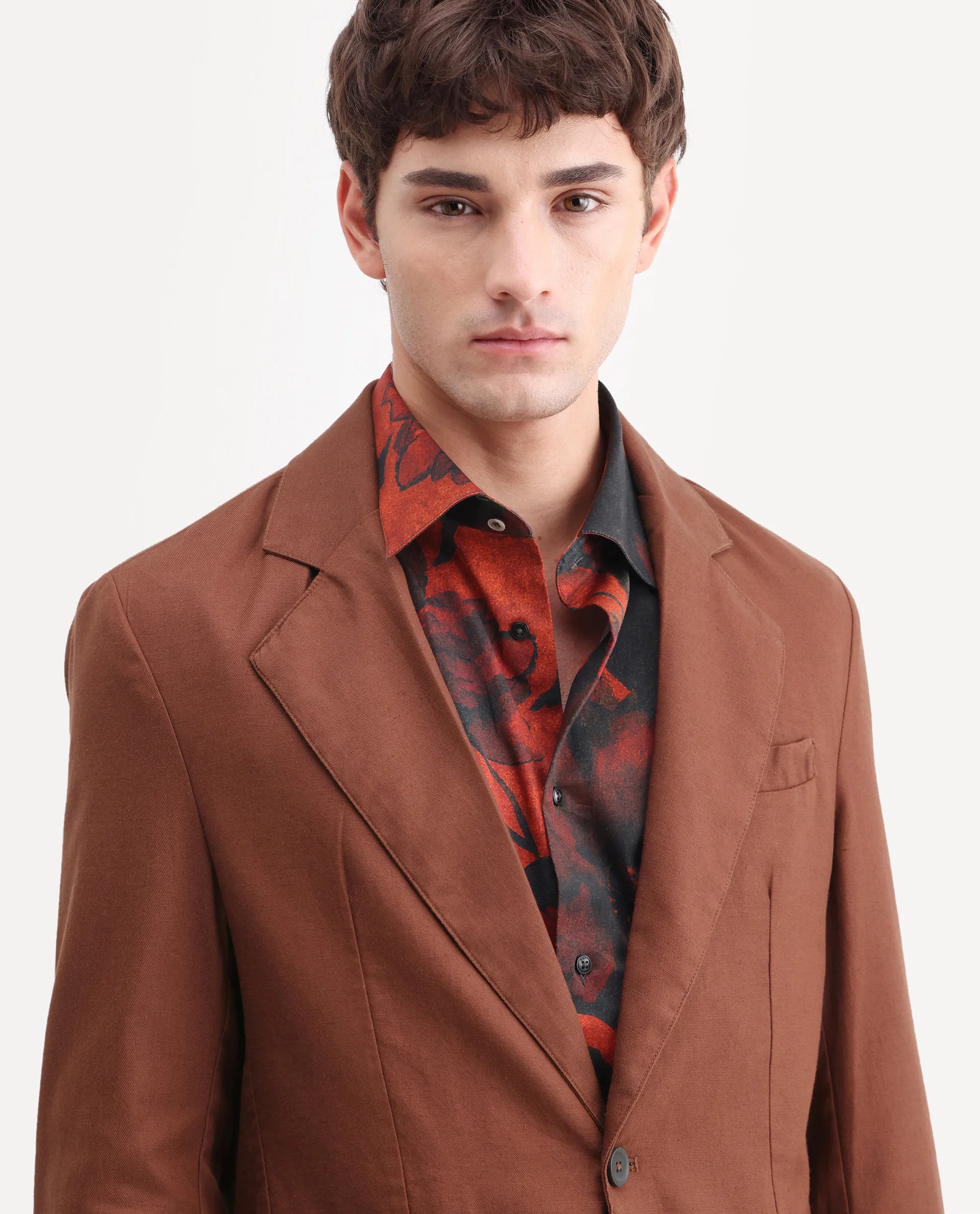 Rare Rabbit Men's Linol Brown Linen Blend Fabric Lapel Neck Tailored Fit Plain Blazer - Image 3