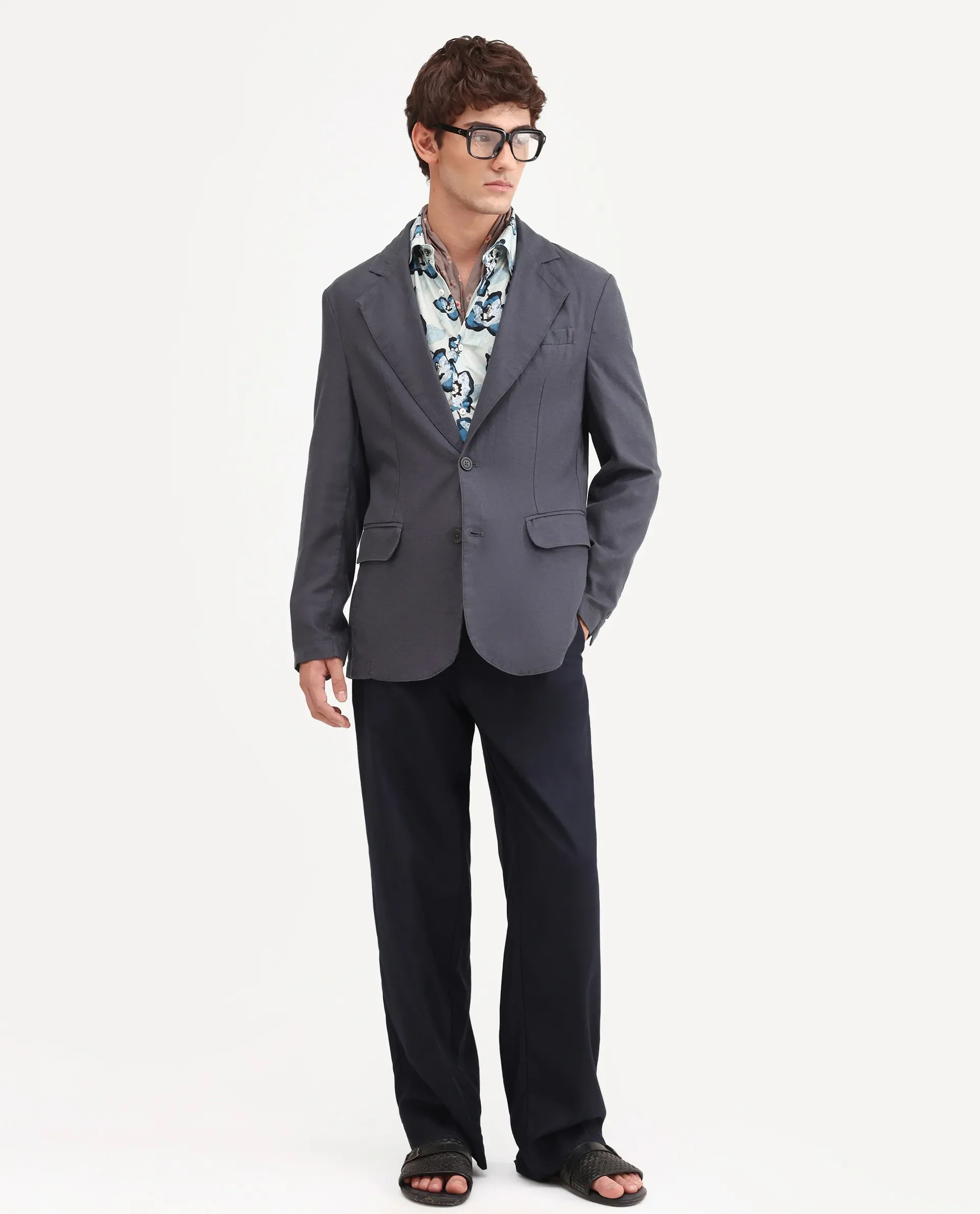 Rare Rabbit Men's Linol Dark Grey Linen Blend Fabric Lapel Neck Tailored Fit Plain Blazer - Image 2