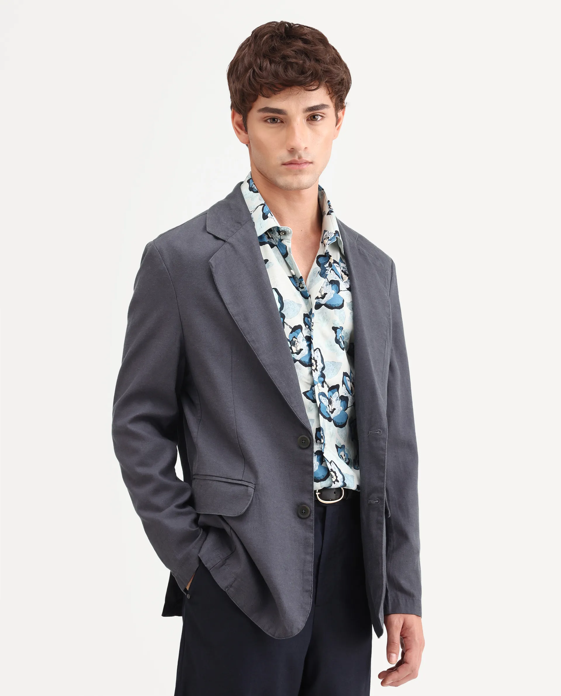 Rare Rabbit Men's Linol Dark Grey Linen Blend Fabric Lapel Neck Tailored Fit Plain Blazer - Image 5