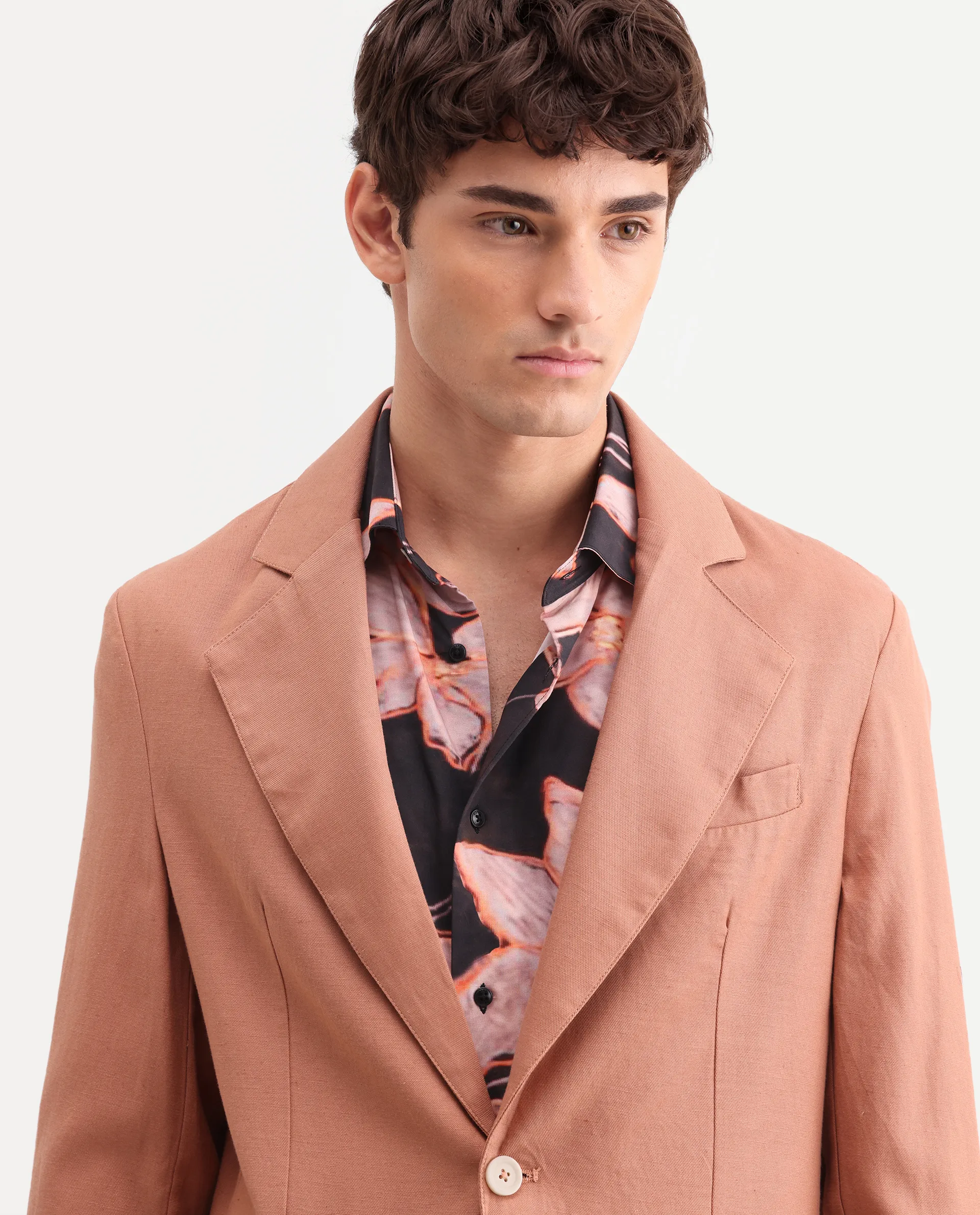 Rare Rabbit Men's Linol Peach Linen Blend Fabric Lapel Neck Tailored Fit Plain Blazer - Image 3
