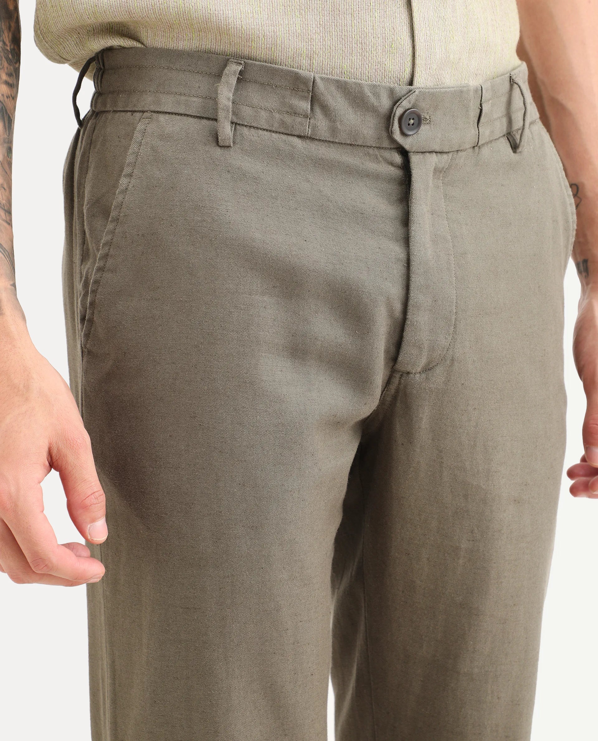 Rare Rabbit Men's Linol-T Dusky Olive Linen Blend Fabric Regular Fit Drawstring Plain Trouser - Image 3