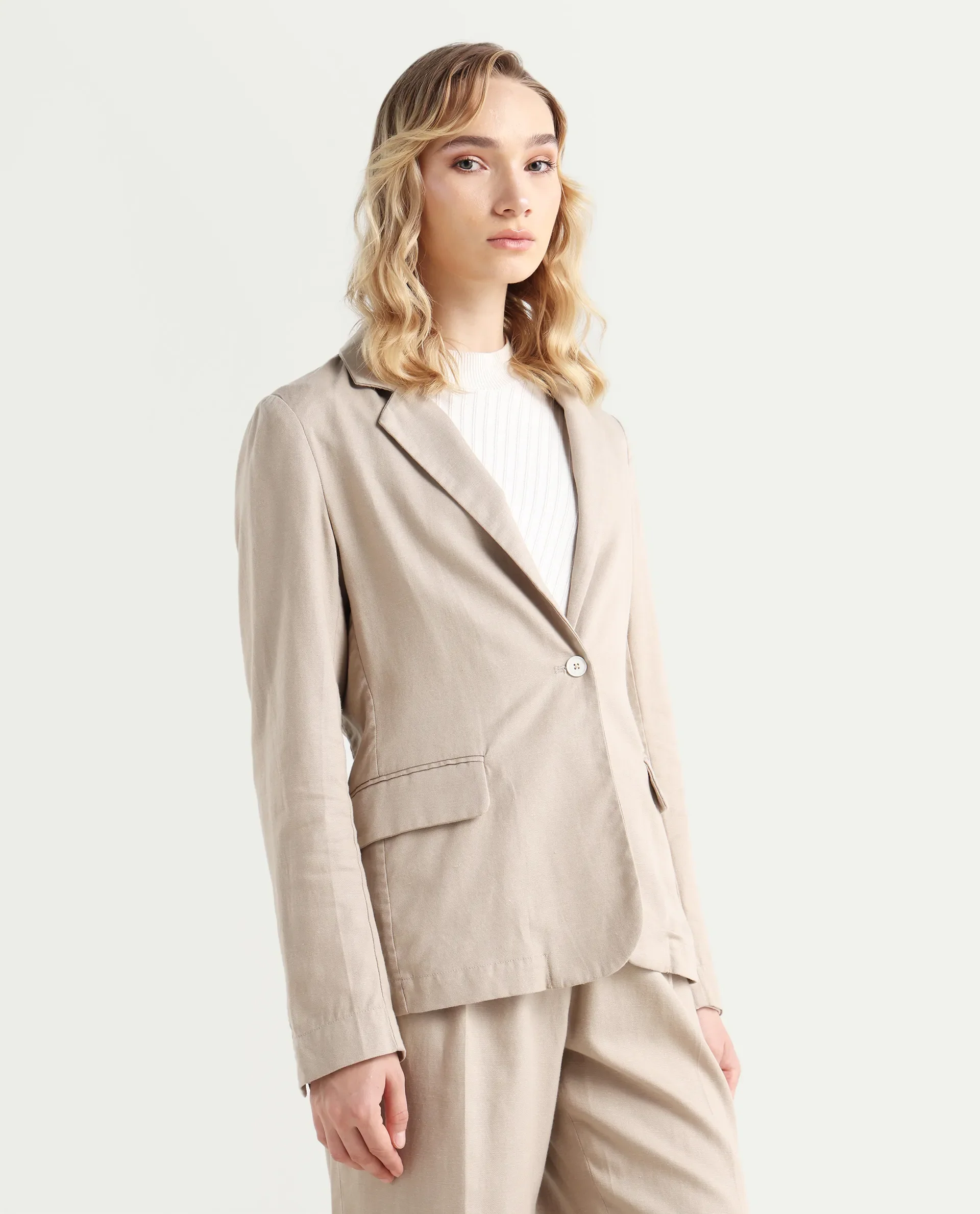 Rareism Women's Linzy-T Beige 100% Linen Full Sleeve Lapel Neck Regular Plain Blazer - Image 5