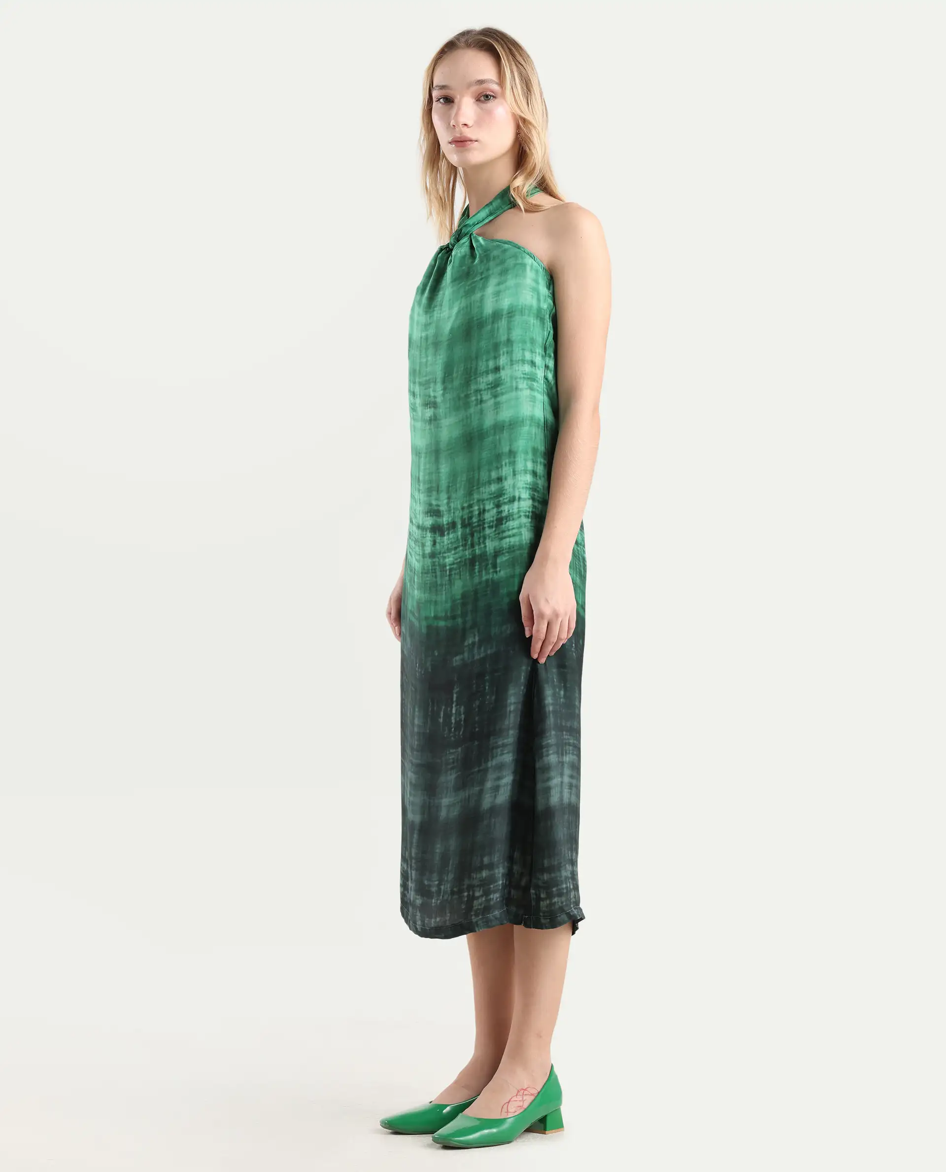 Rareism Women's Lipos Green Halter Neck Color Block Sleeveless Midi Regular Fit Dress - Image 5
