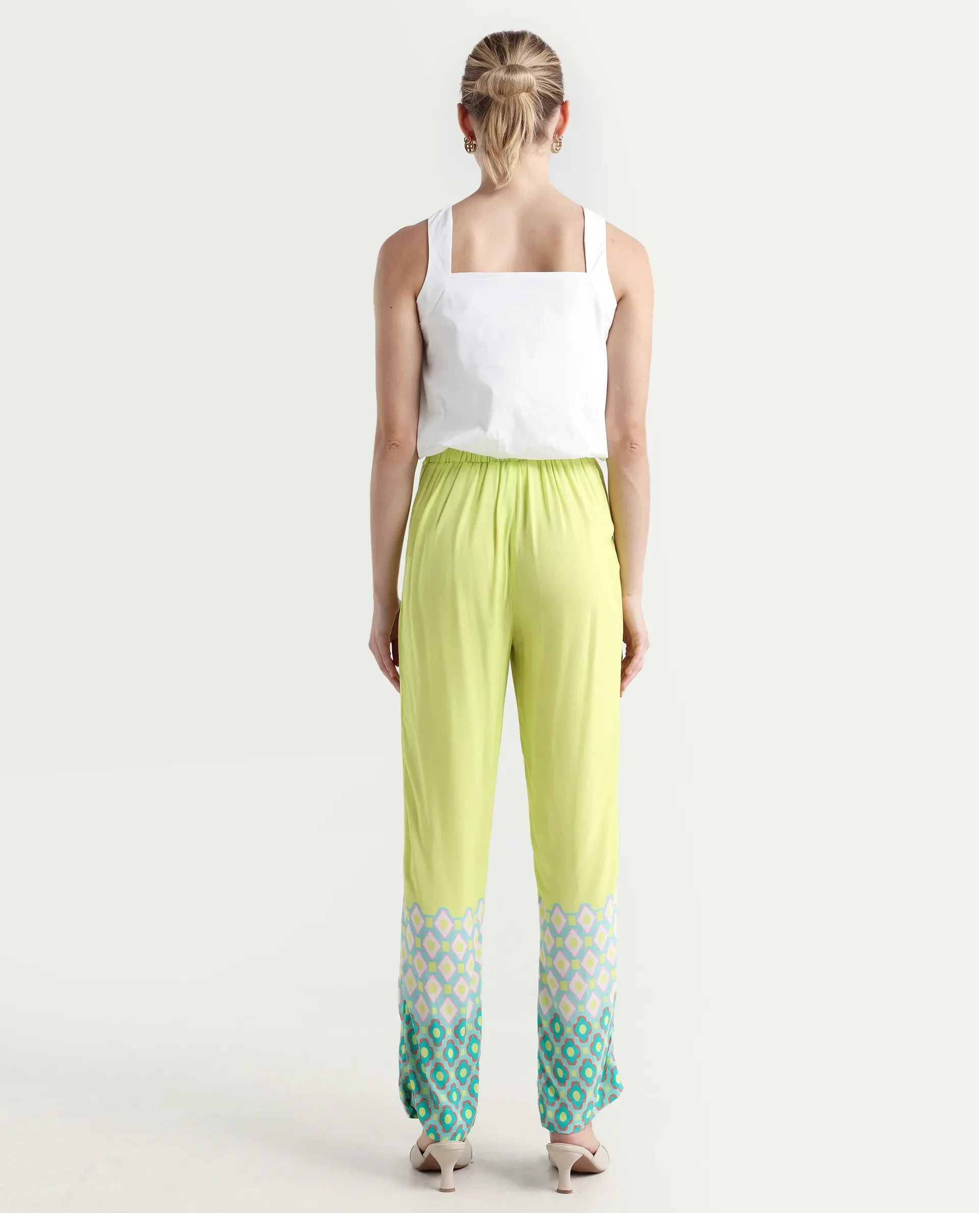 Rareism Women's Livorno Light Multi Viscose Blend Geometric Print Ankle Length Straight Fit Trouser - Image 7