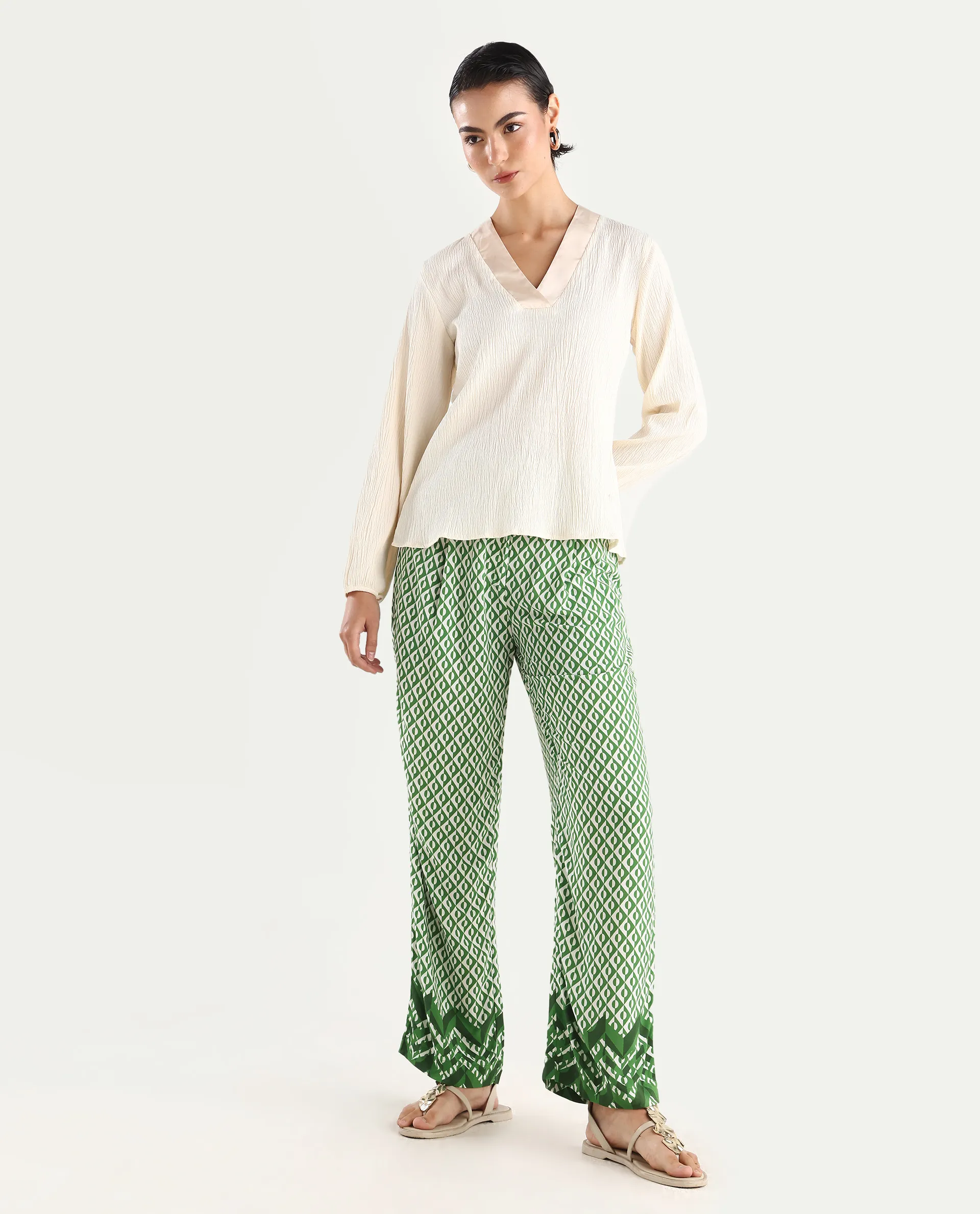 Rareism Women's Livornob Dark Green Viscose Blend Geometric Print Ankle Length Straight Fit Trouser - Image 3