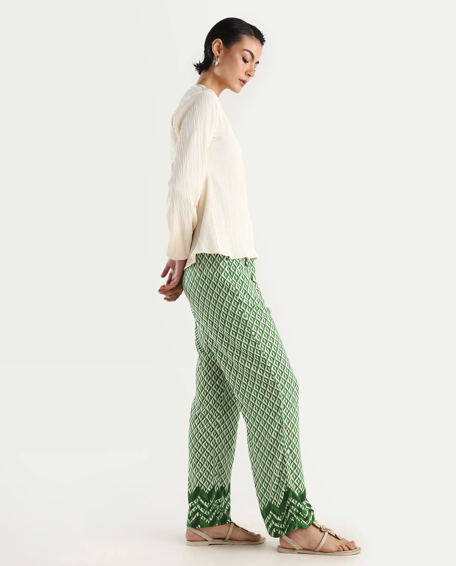 Rareism Women's Livornob Dark Green Viscose Blend Geometric Print Ankle Length Straight Fit Trouser - Image 6