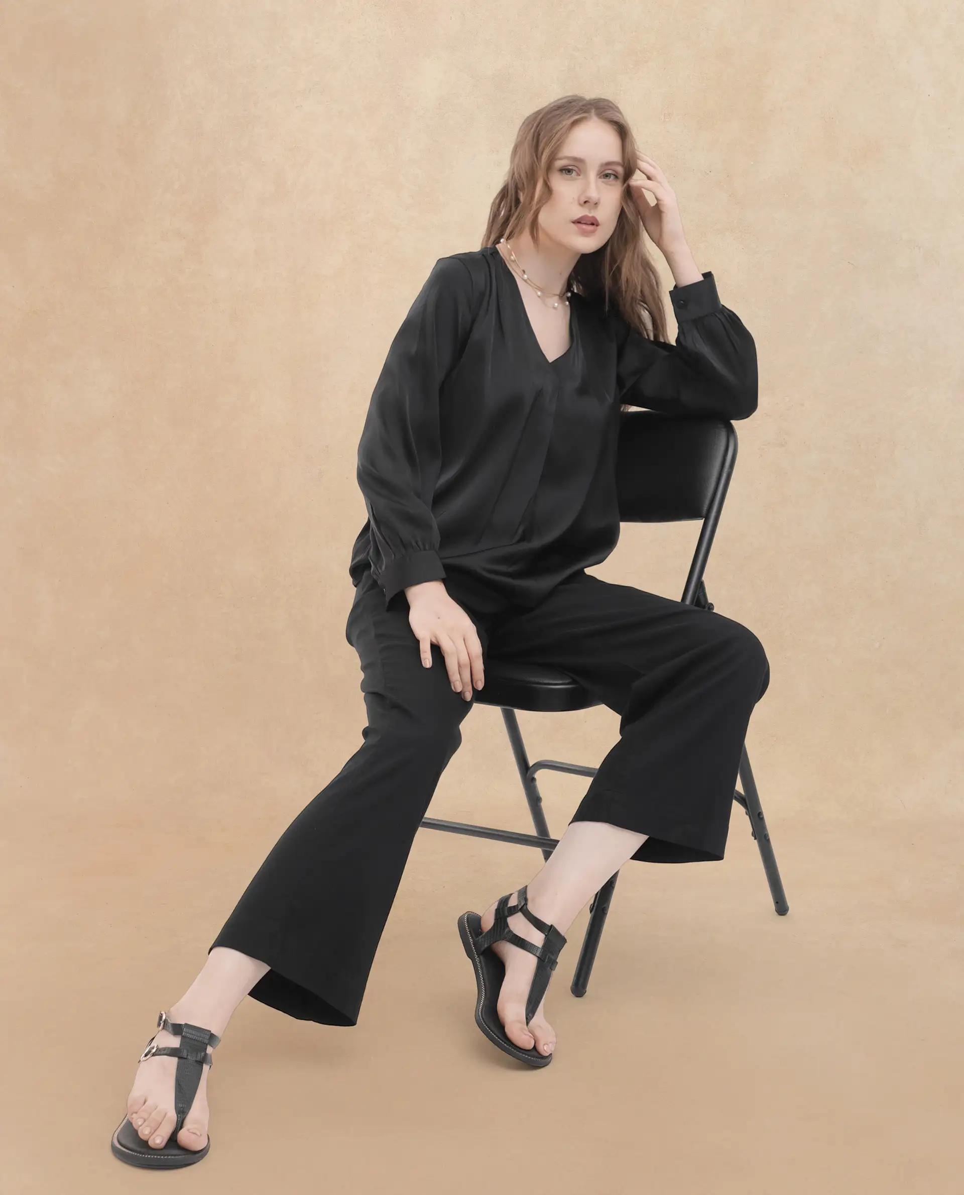 Rareism Women's Lohan Black Polyester V-Neck Plain Cuffed Sleeve Regular Fit Top - Image 4