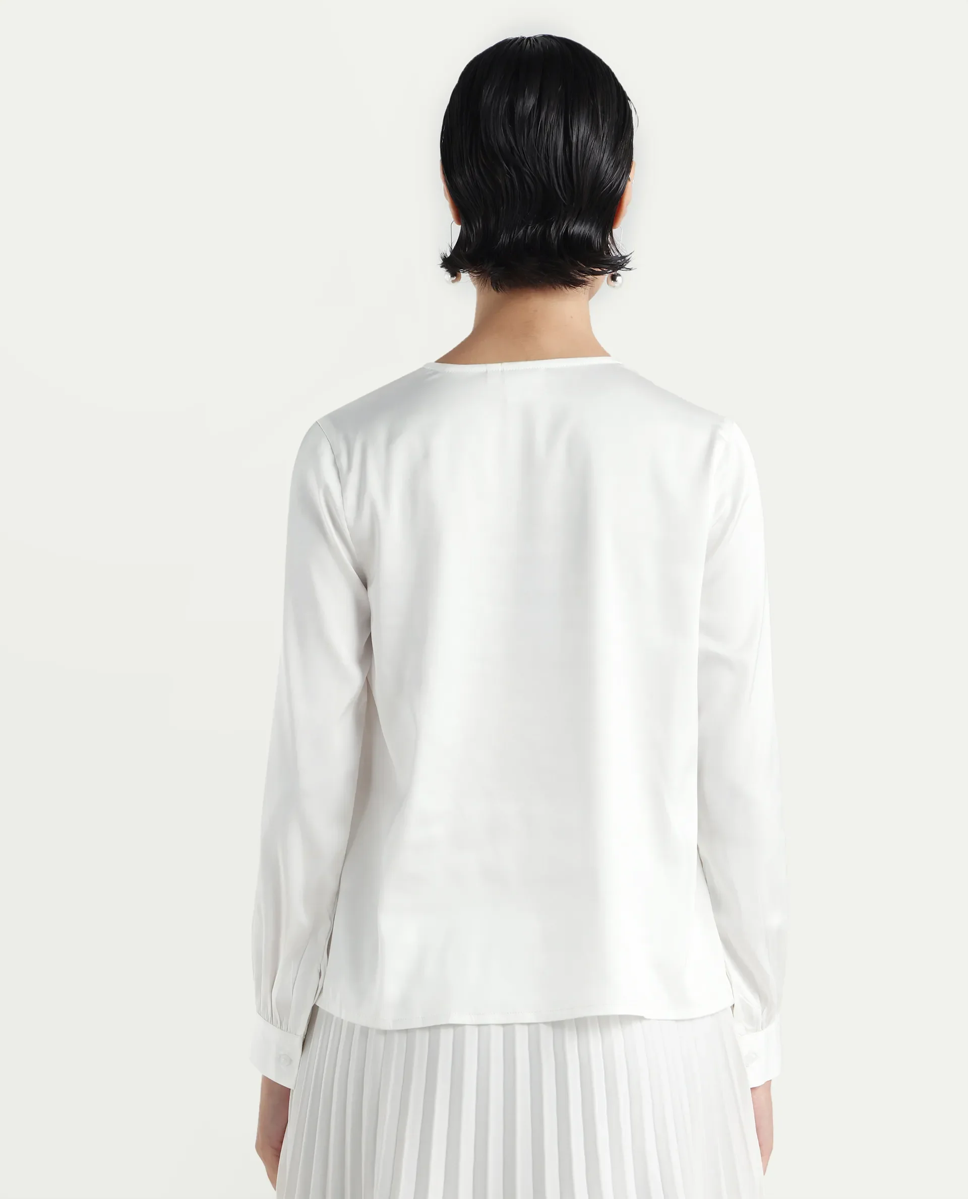 Rareism Women's Lohan White Polyester V-Neck Plain Cuffed Sleeve Regular Fit Top - Image 6